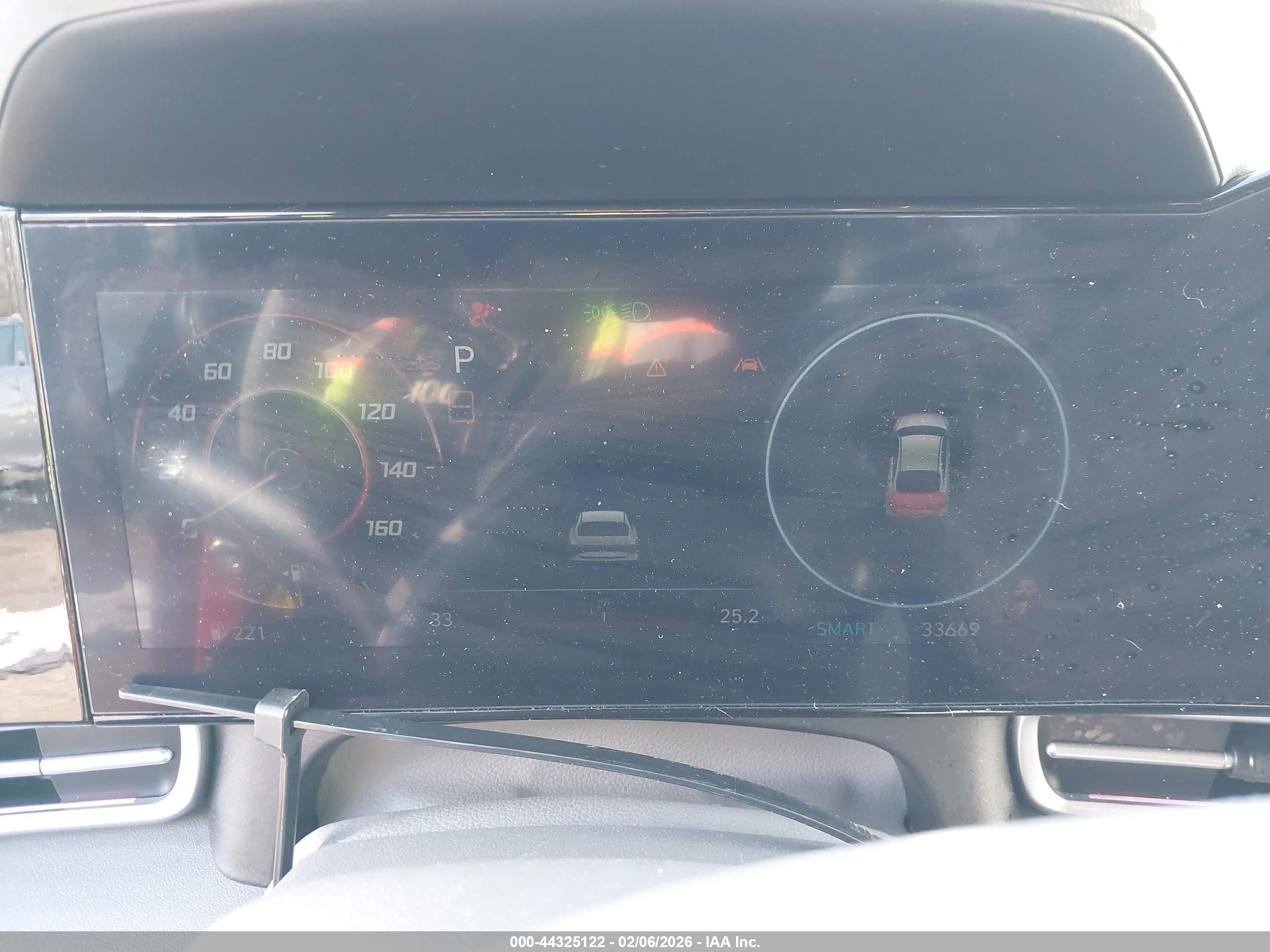 HYUNDAI ELANTRA image 7