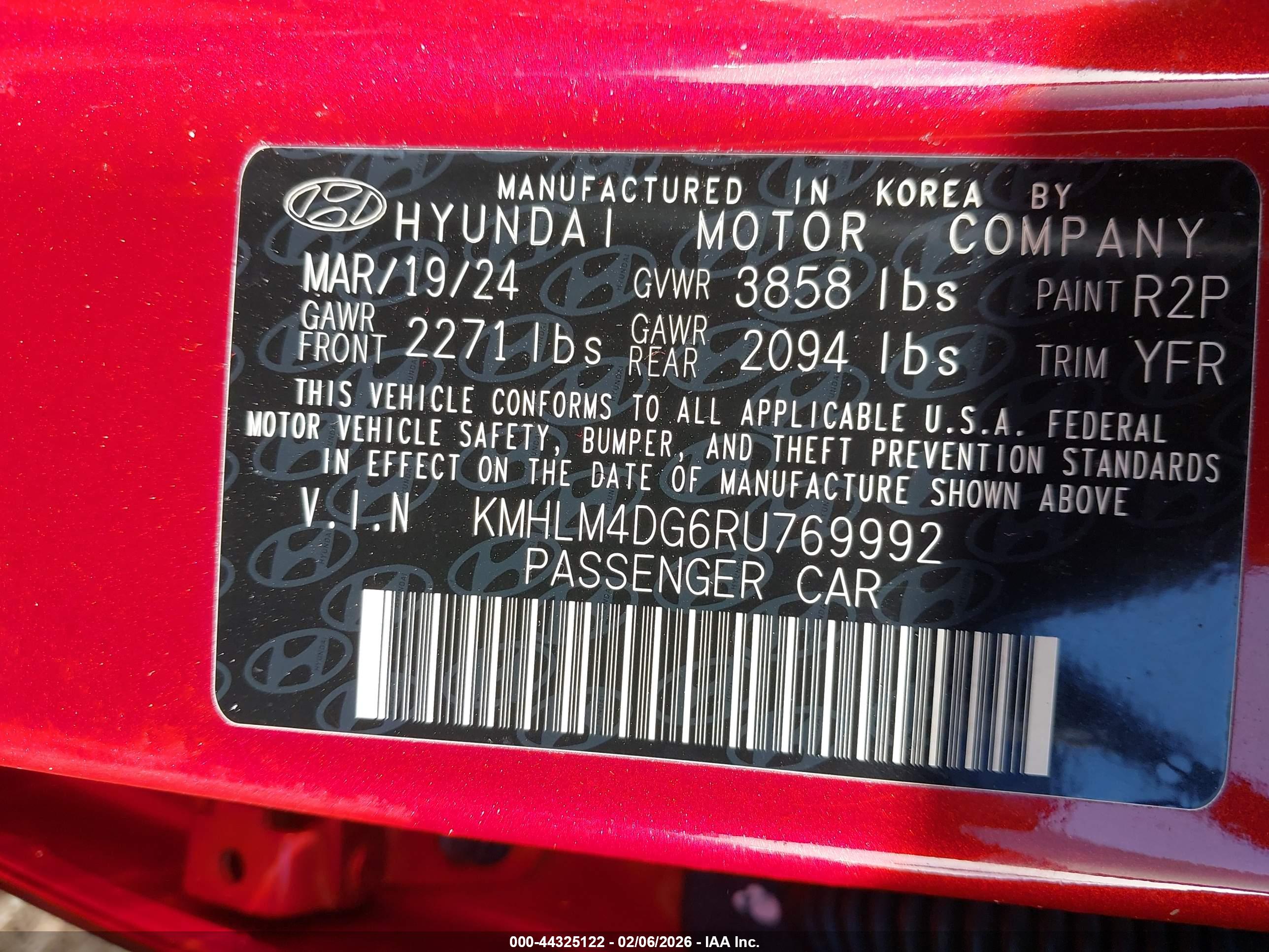 HYUNDAI ELANTRA image 9