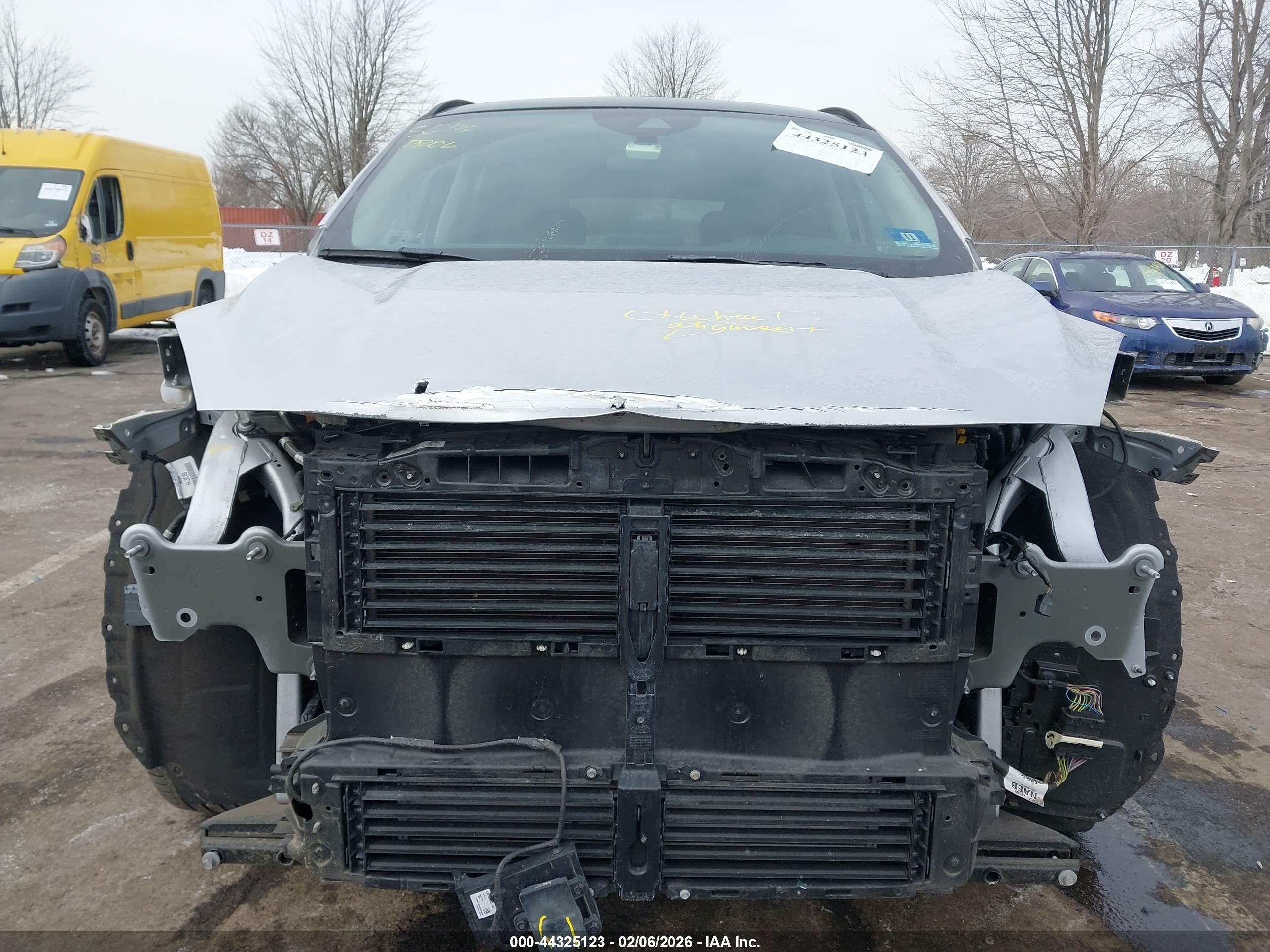 FORD ESCAPE image 6