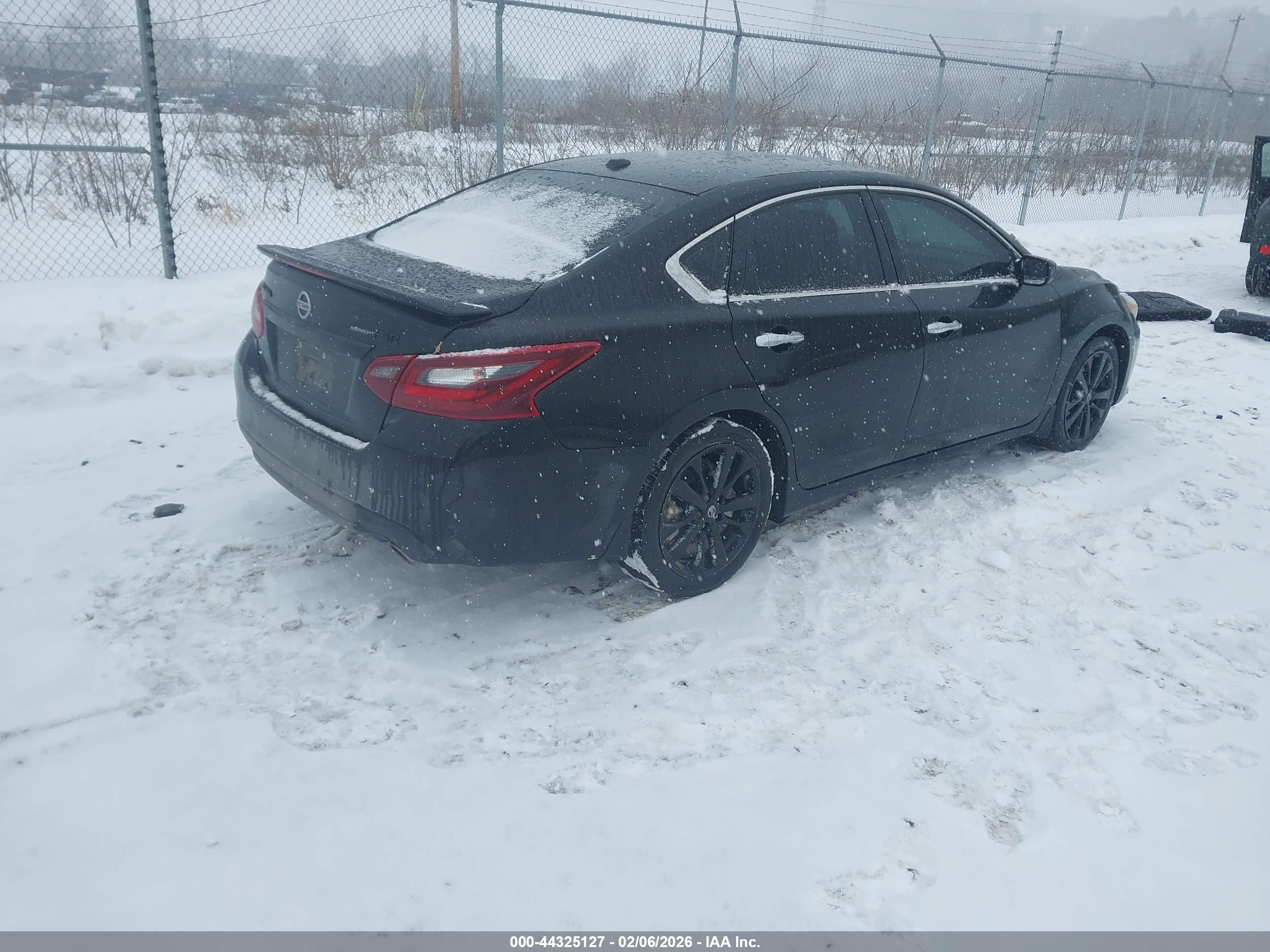 NISSAN ALTIMA image 4