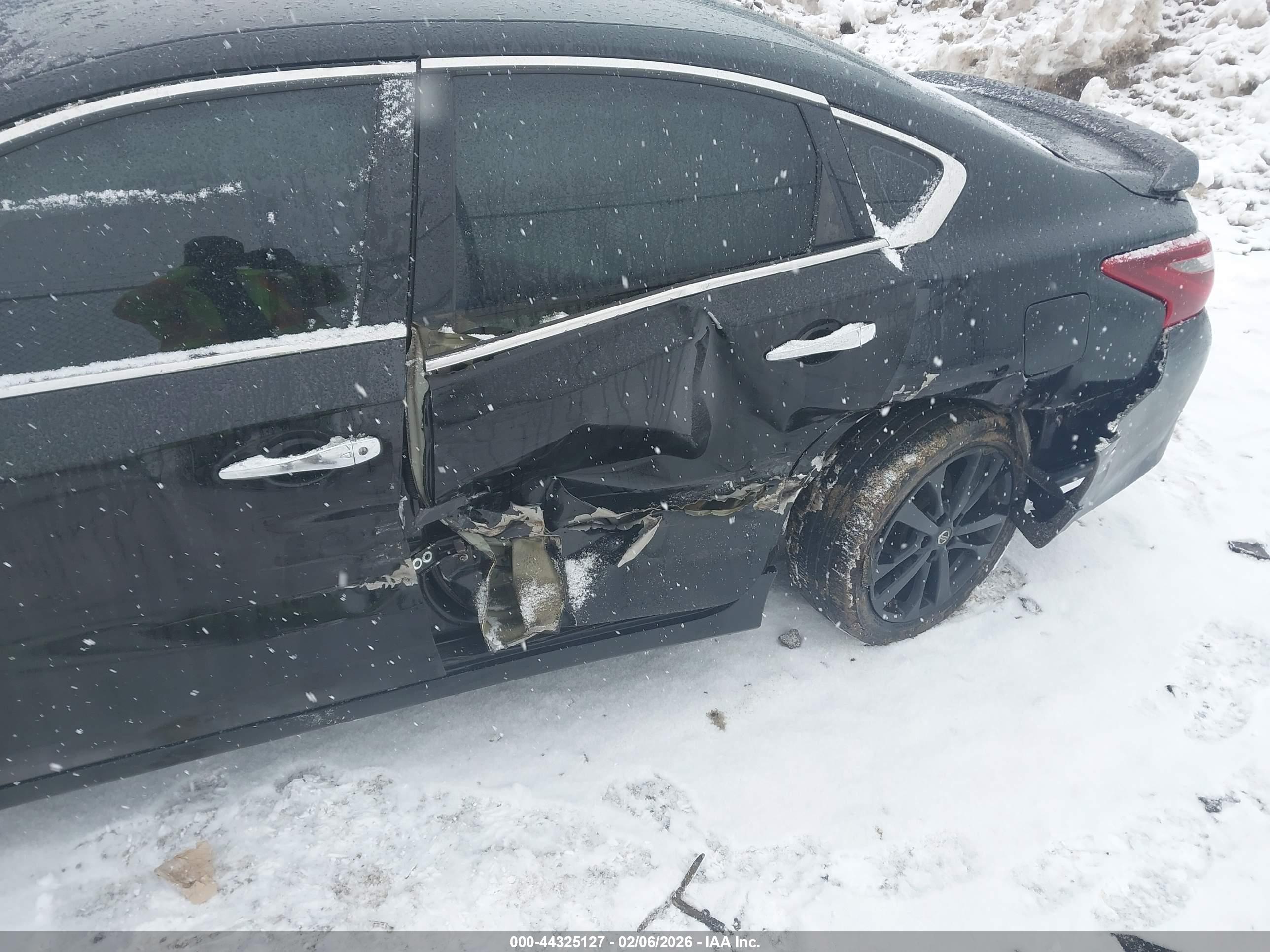 NISSAN ALTIMA image 6