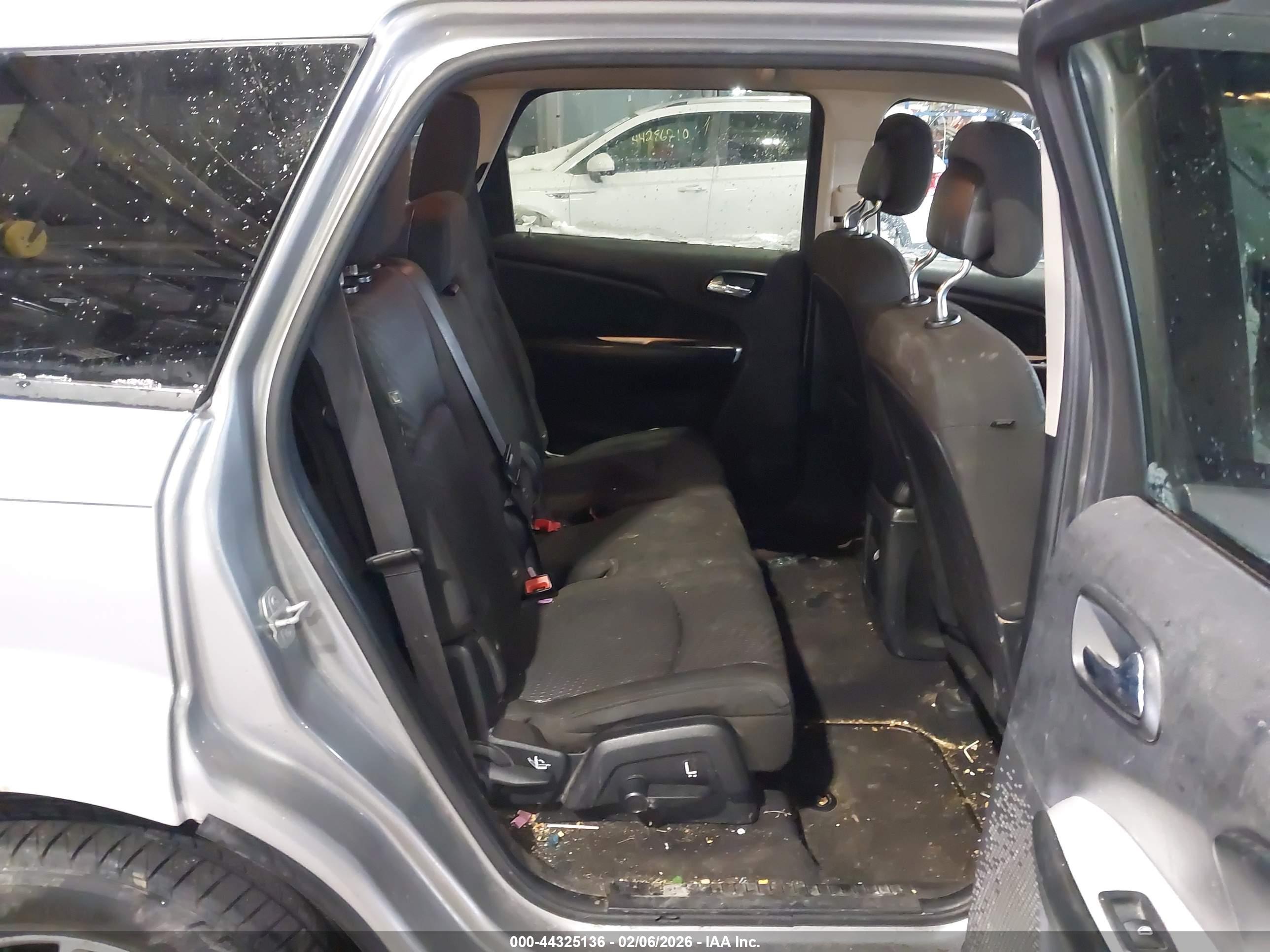 DODGE JOURNEY image 8