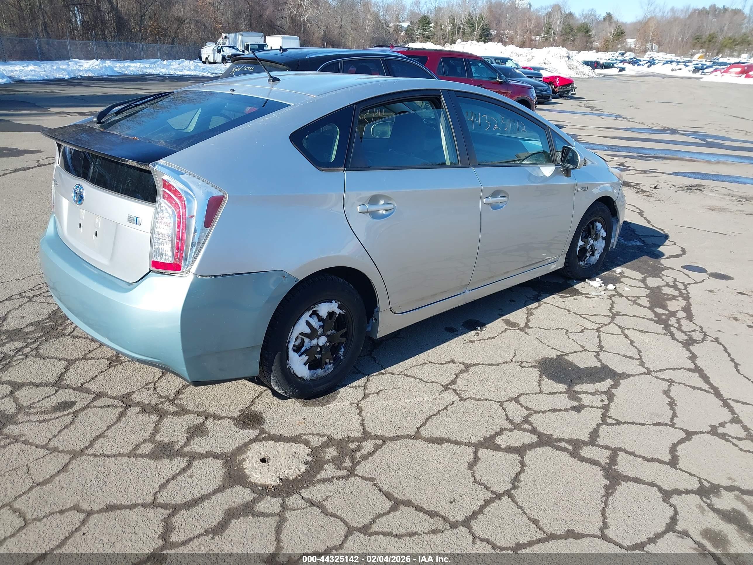 TOYOTA PRIUS image 4
