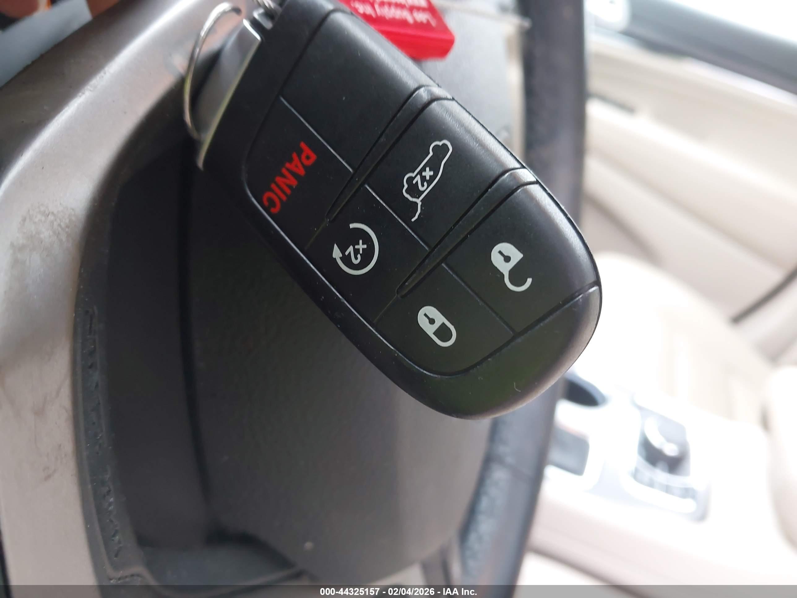 JEEP GRAND image 11
