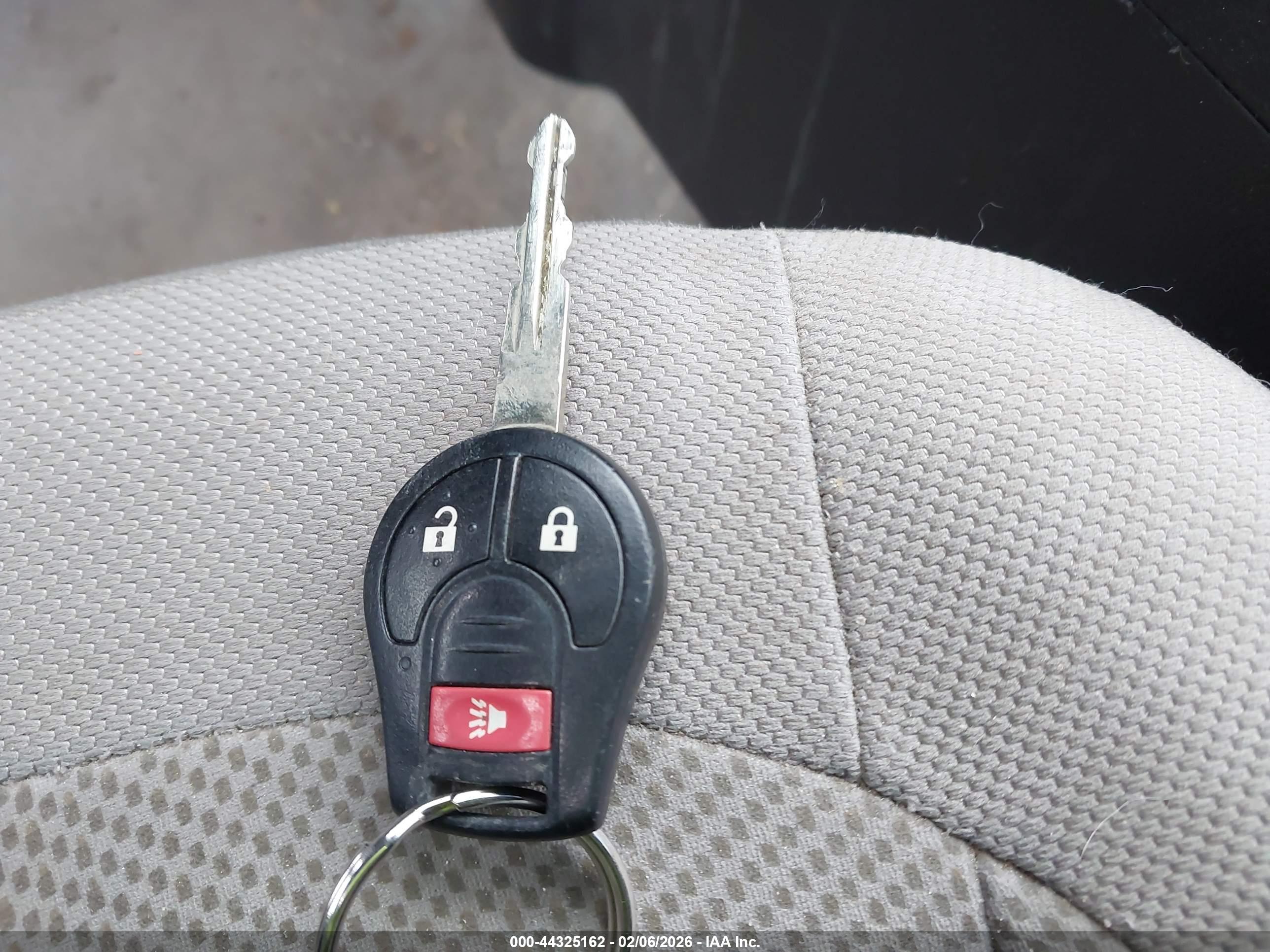 NISSAN ROGUE image 11