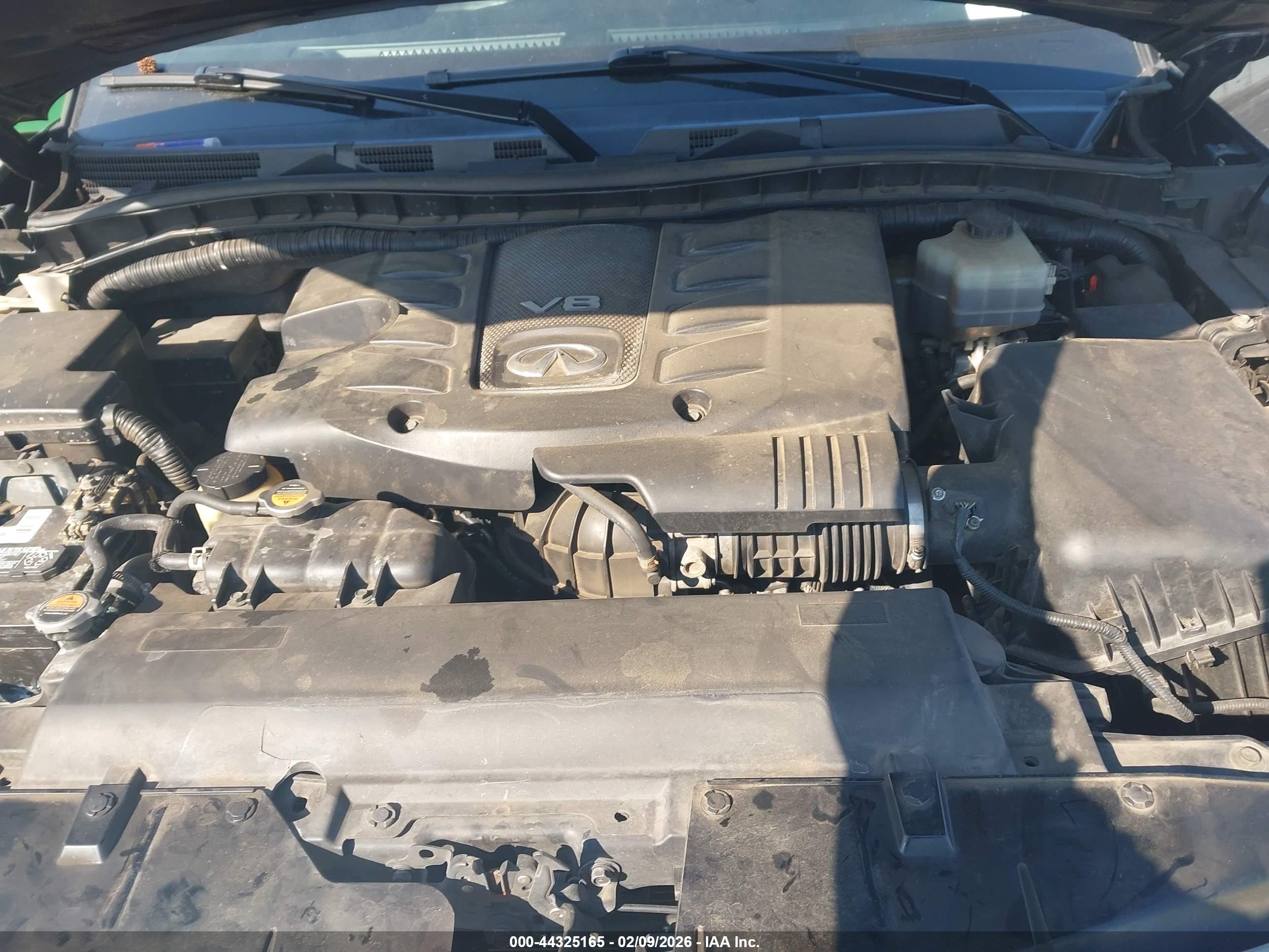 INFINITI QX56 image 10