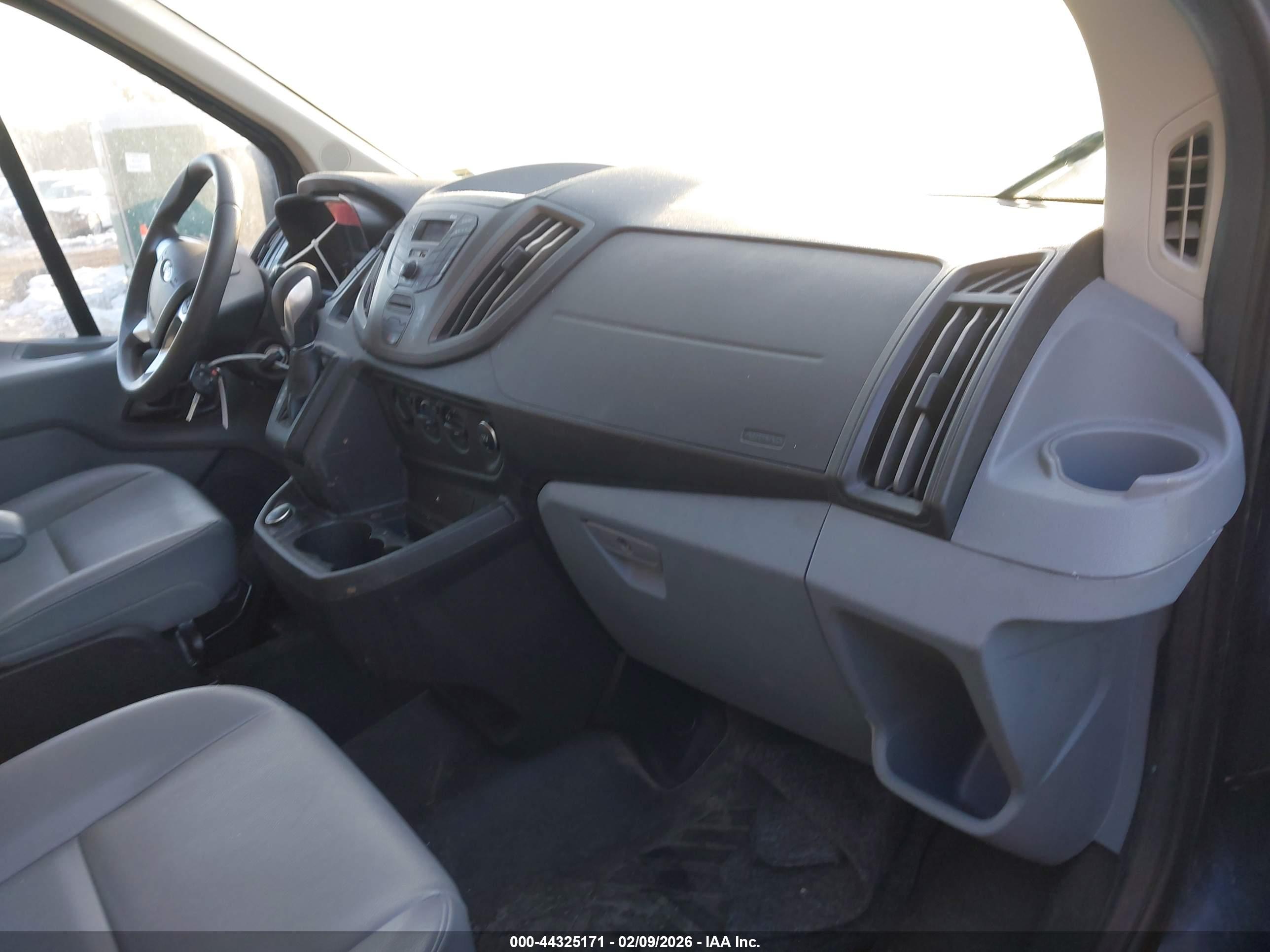 FORD TRANSIT-350 image 5