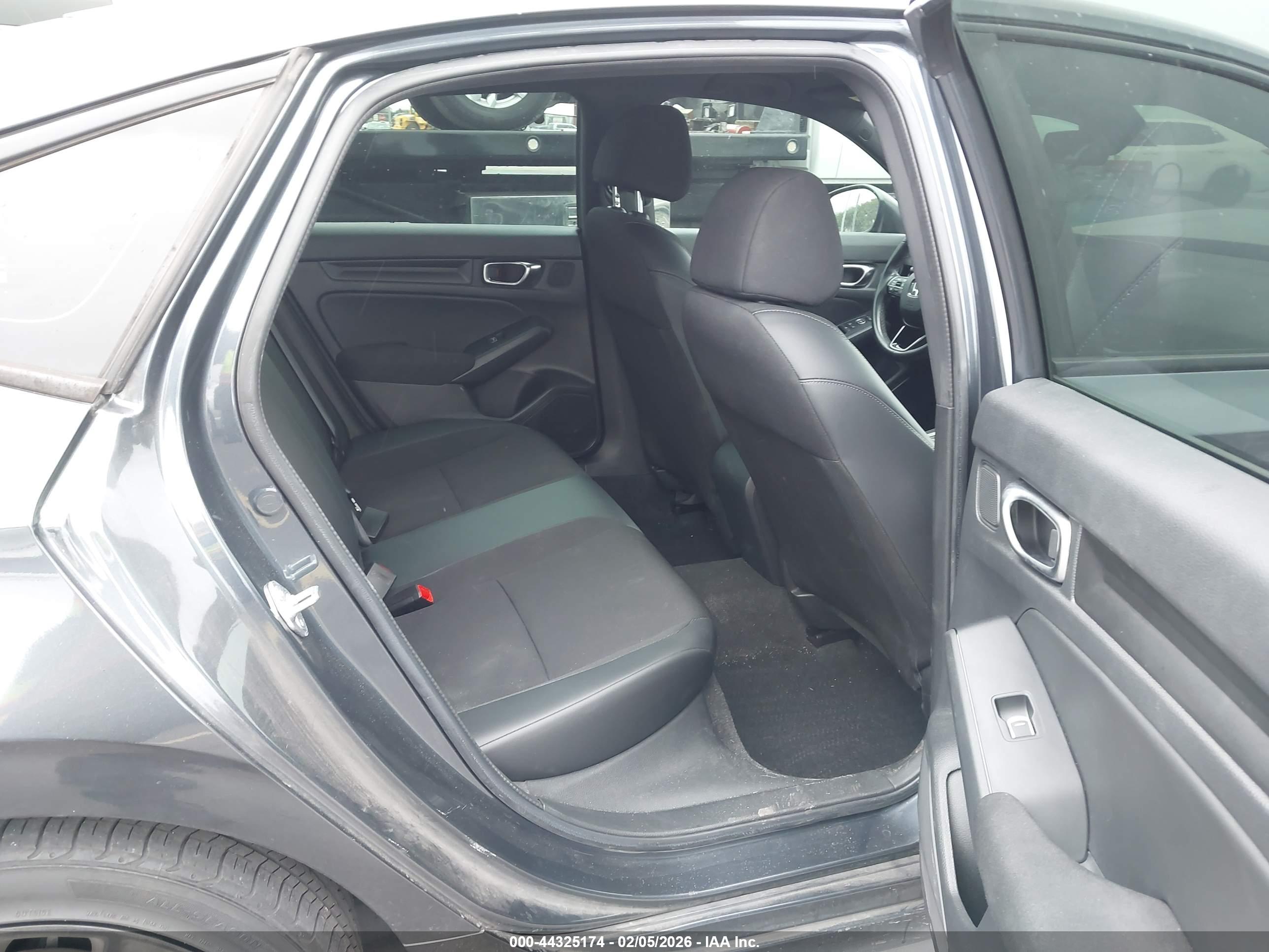 HONDA CIVIC image 8