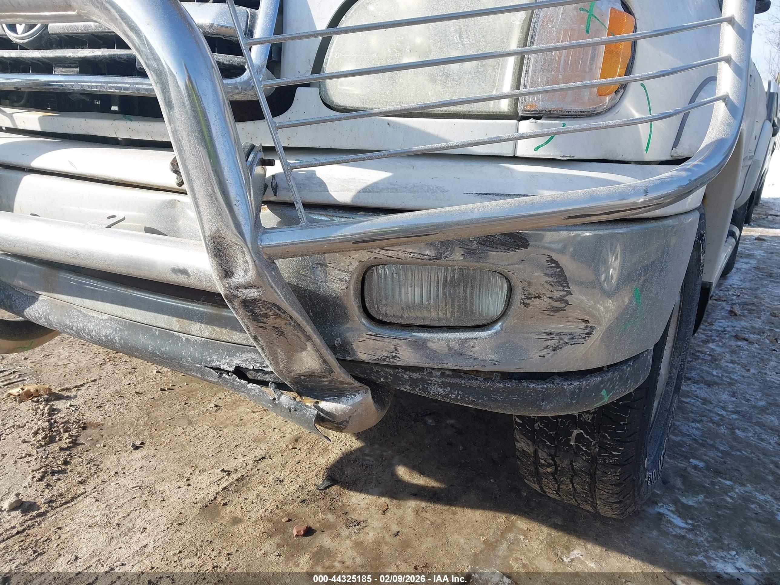 TOYOTA TUNDRA image 6