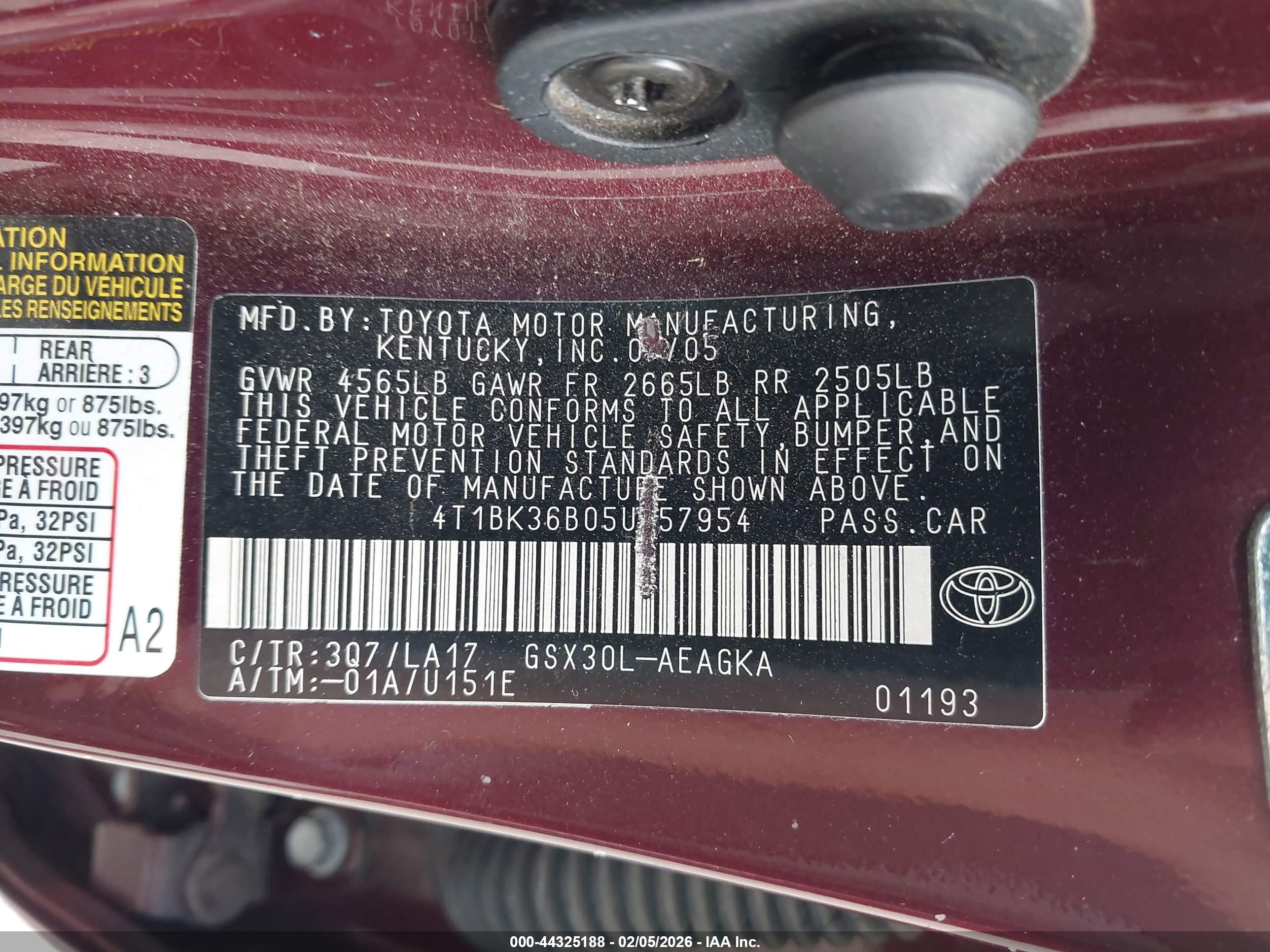 TOYOTA AVALON image 9