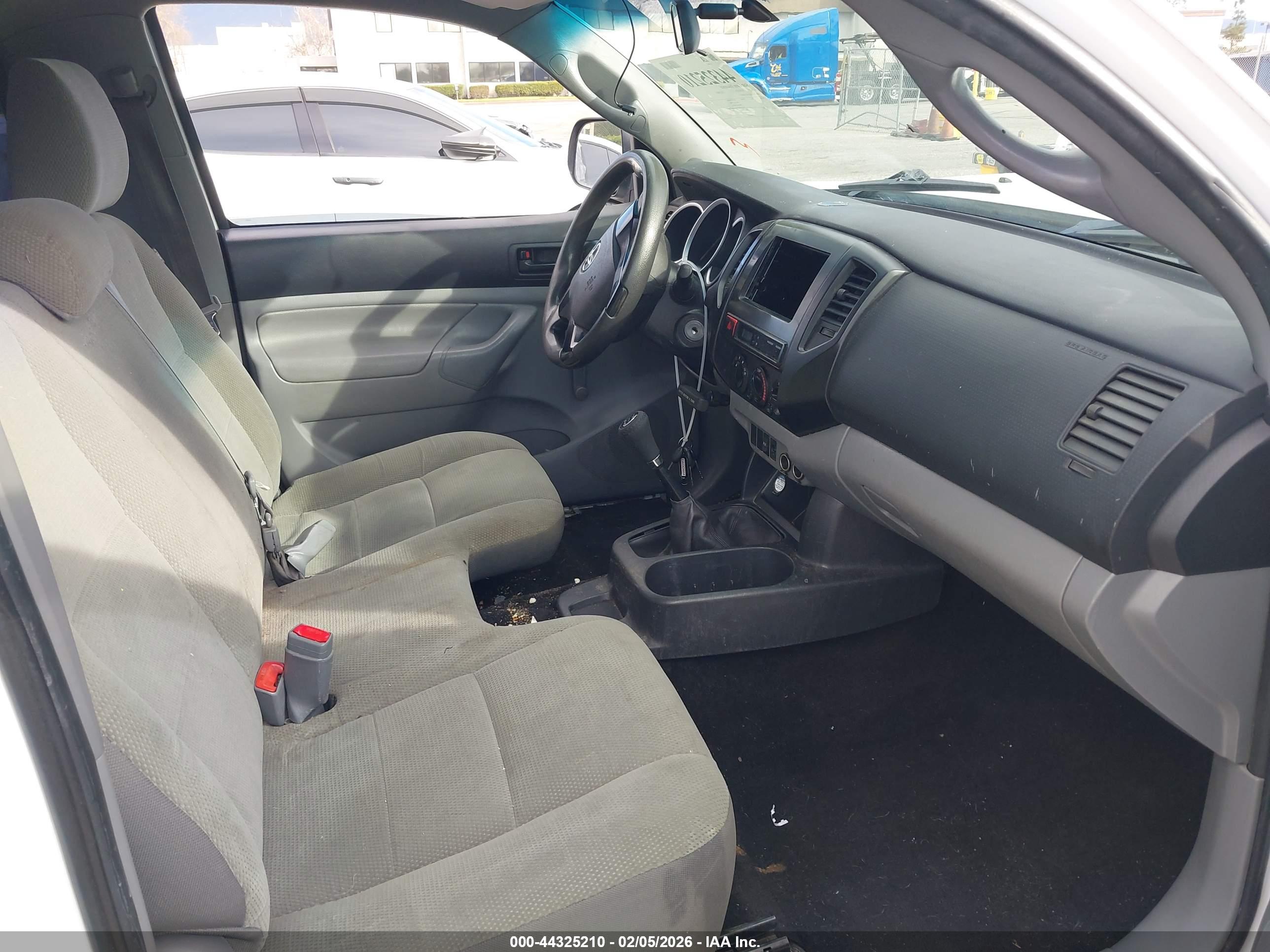TOYOTA TACOMA image 5