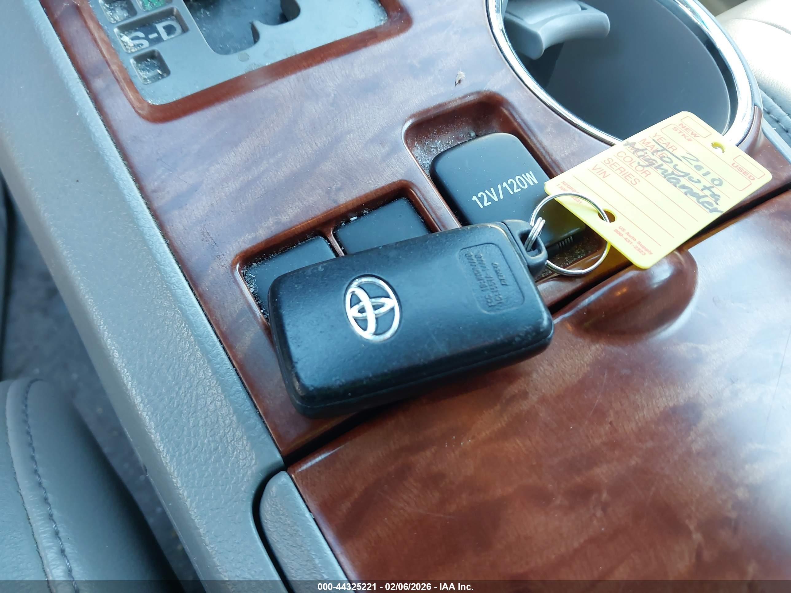 TOYOTA HIGHLANDER image 11