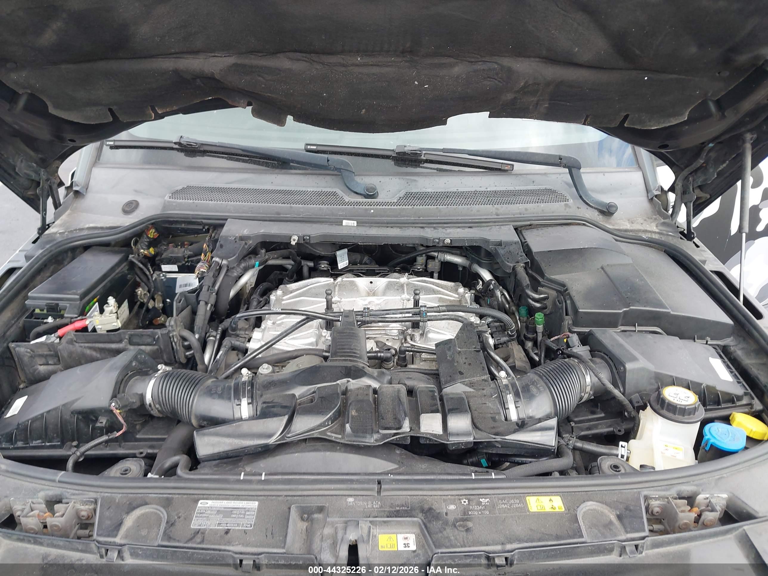 LAND ROVER image 10