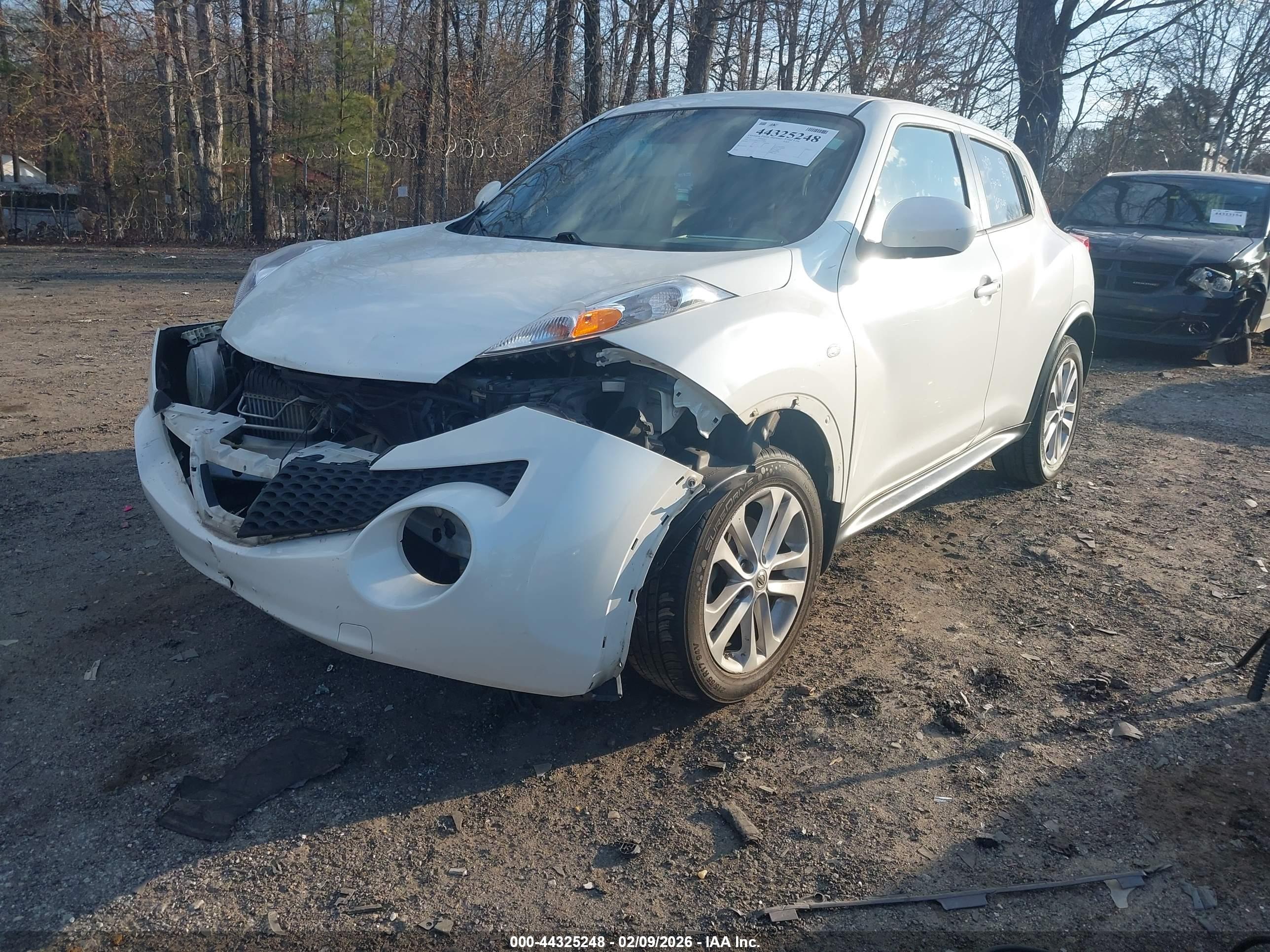 NISSAN JUKE image 2
