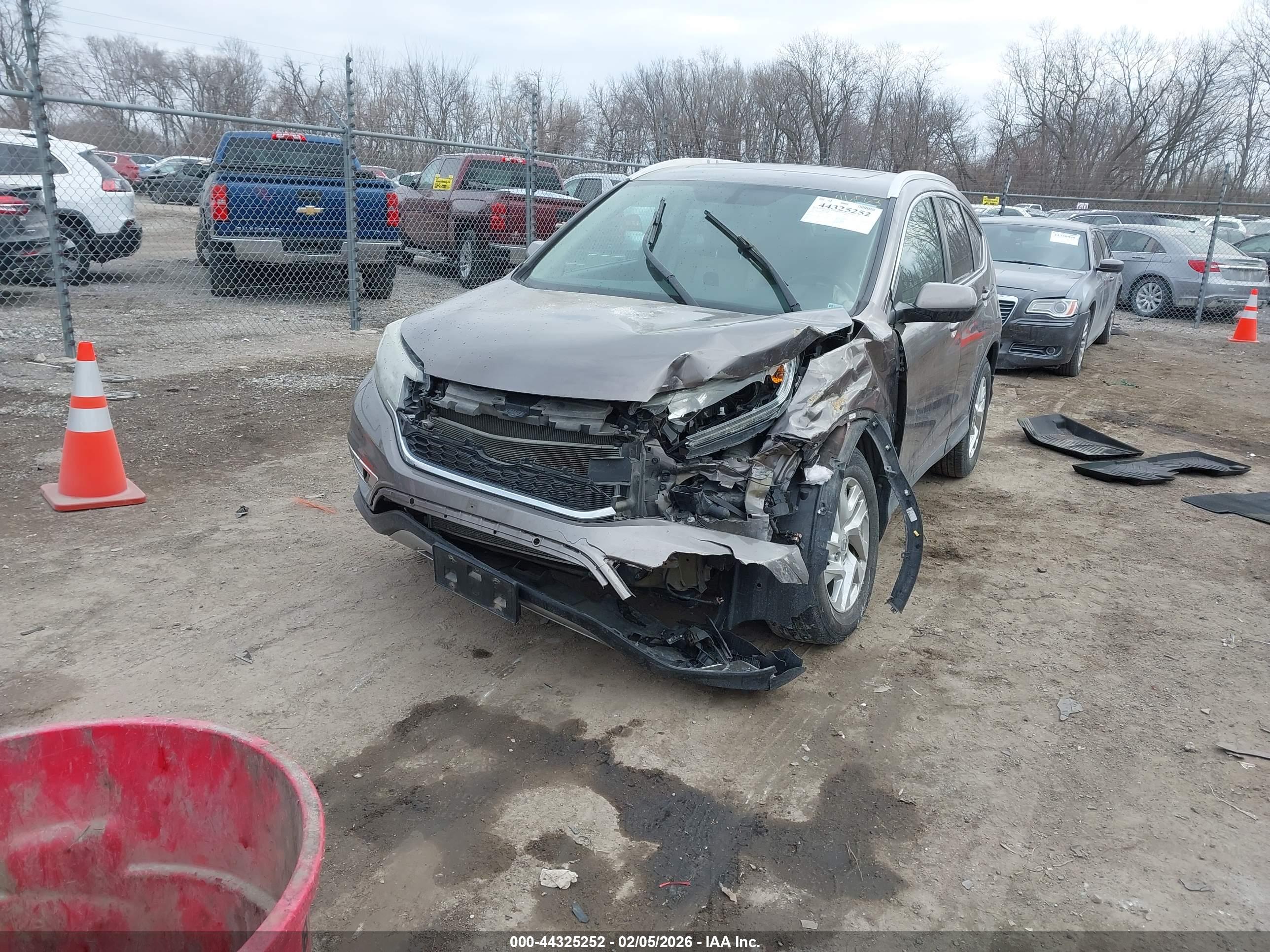 HONDA CR-V image 2