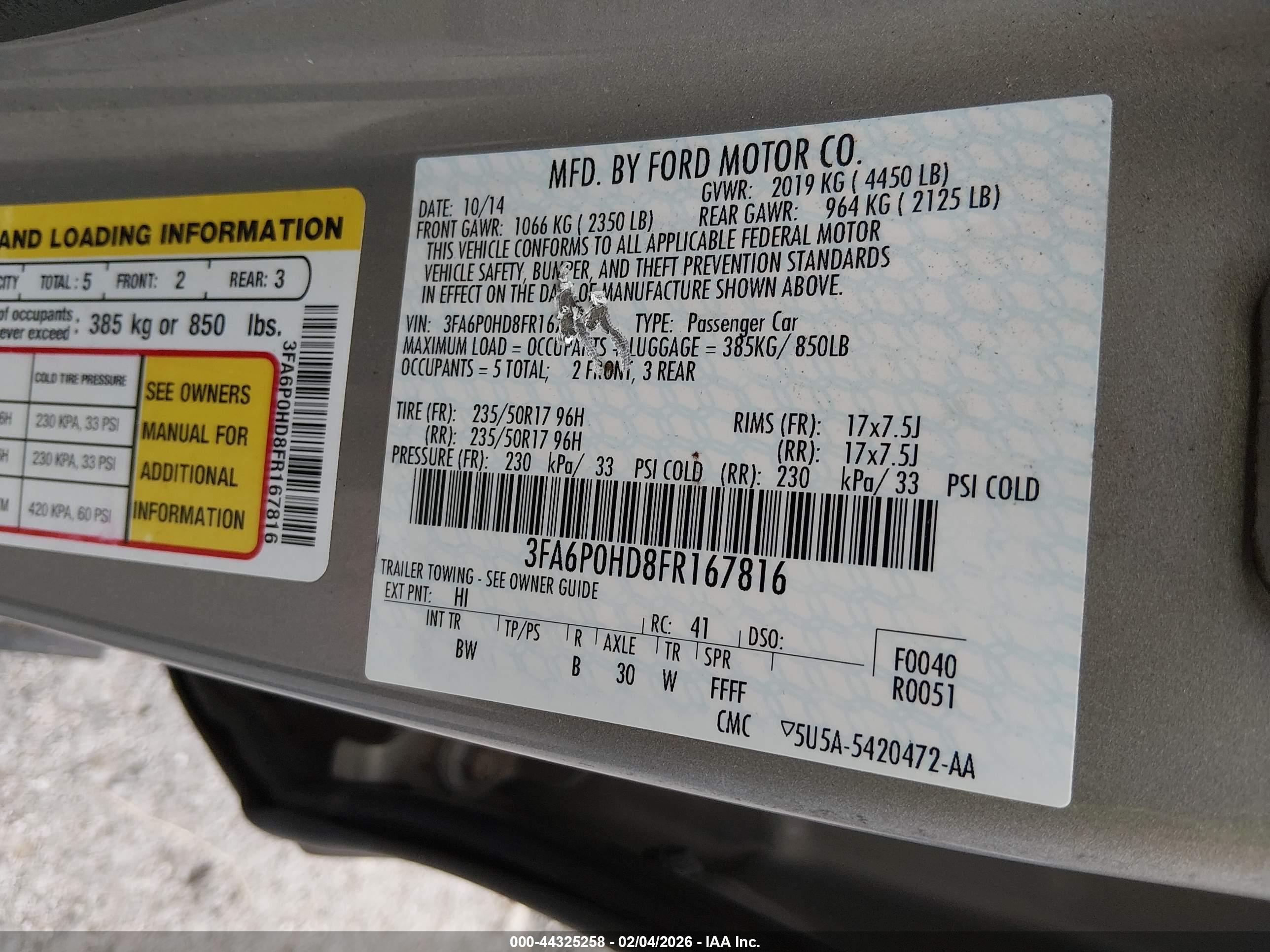 FORD FUSION image 9