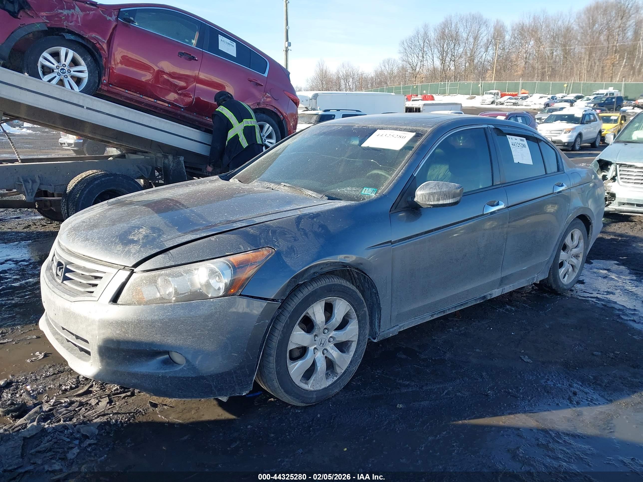 HONDA ACCORD image 2