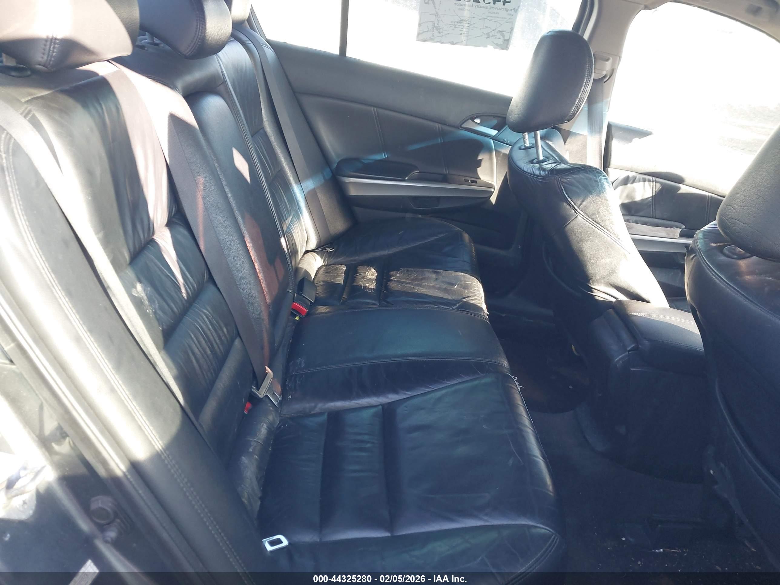 HONDA ACCORD image 8