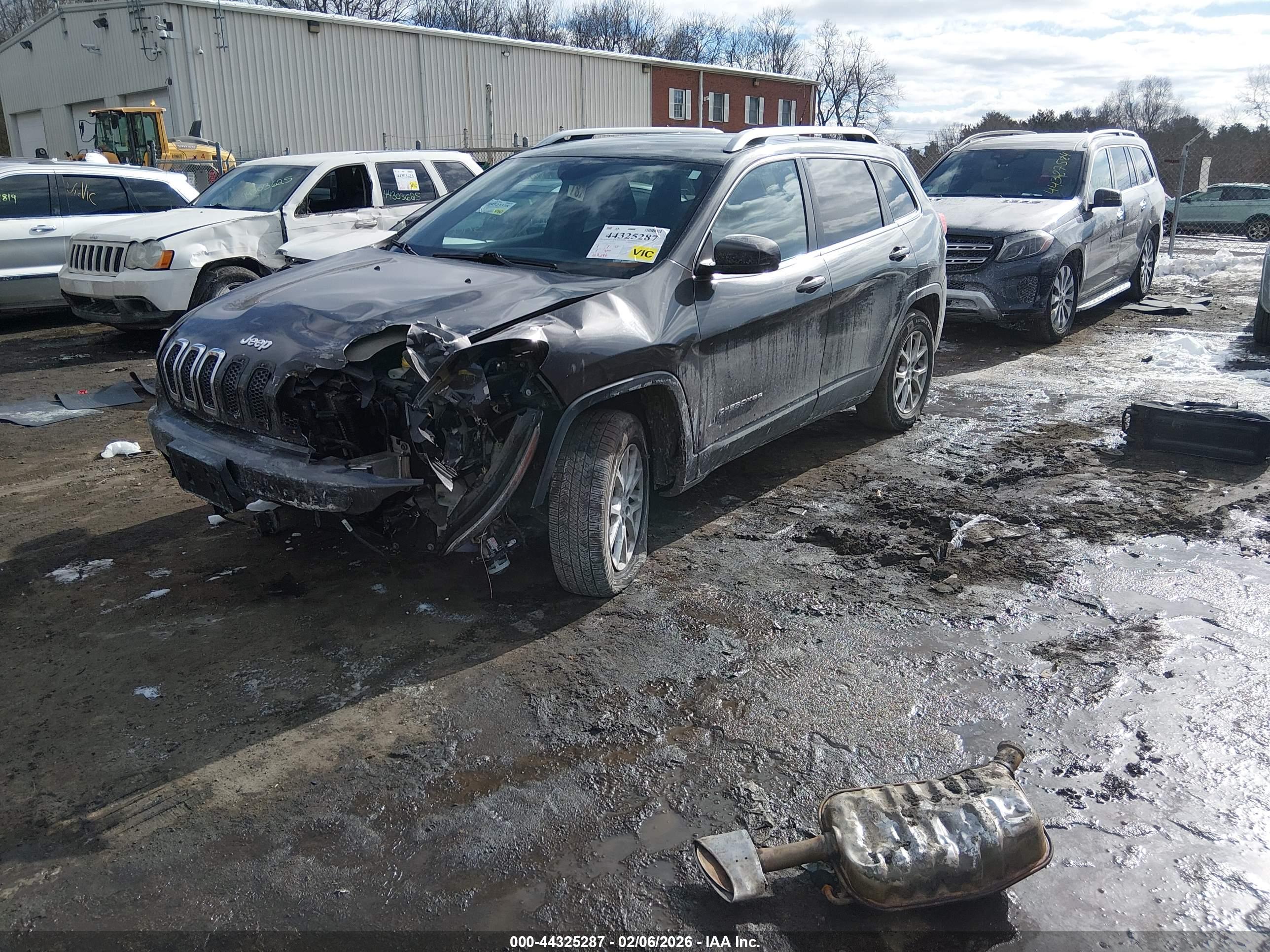 JEEP CHEROKEE image 2