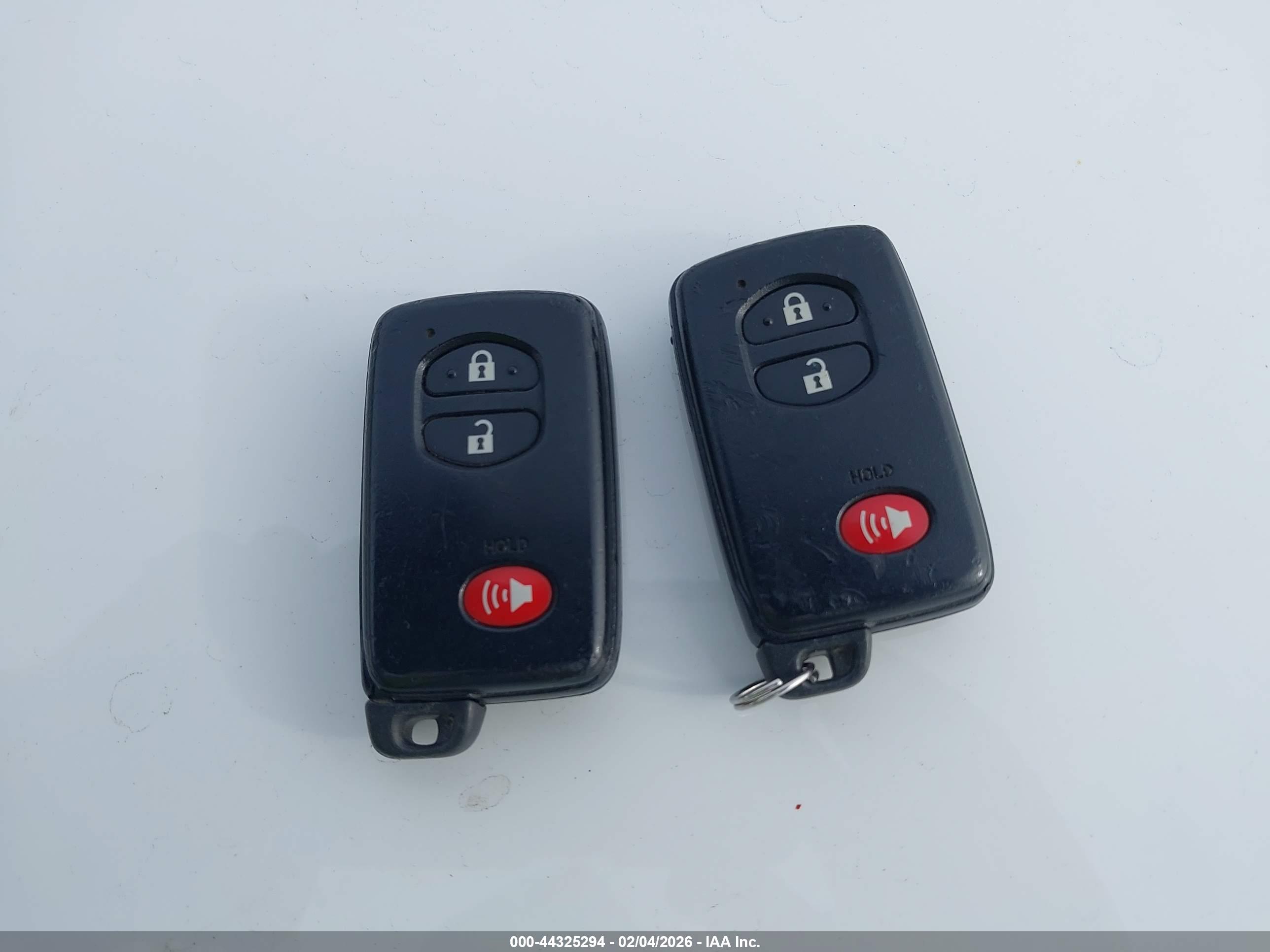 TOYOTA PRIUS image 11