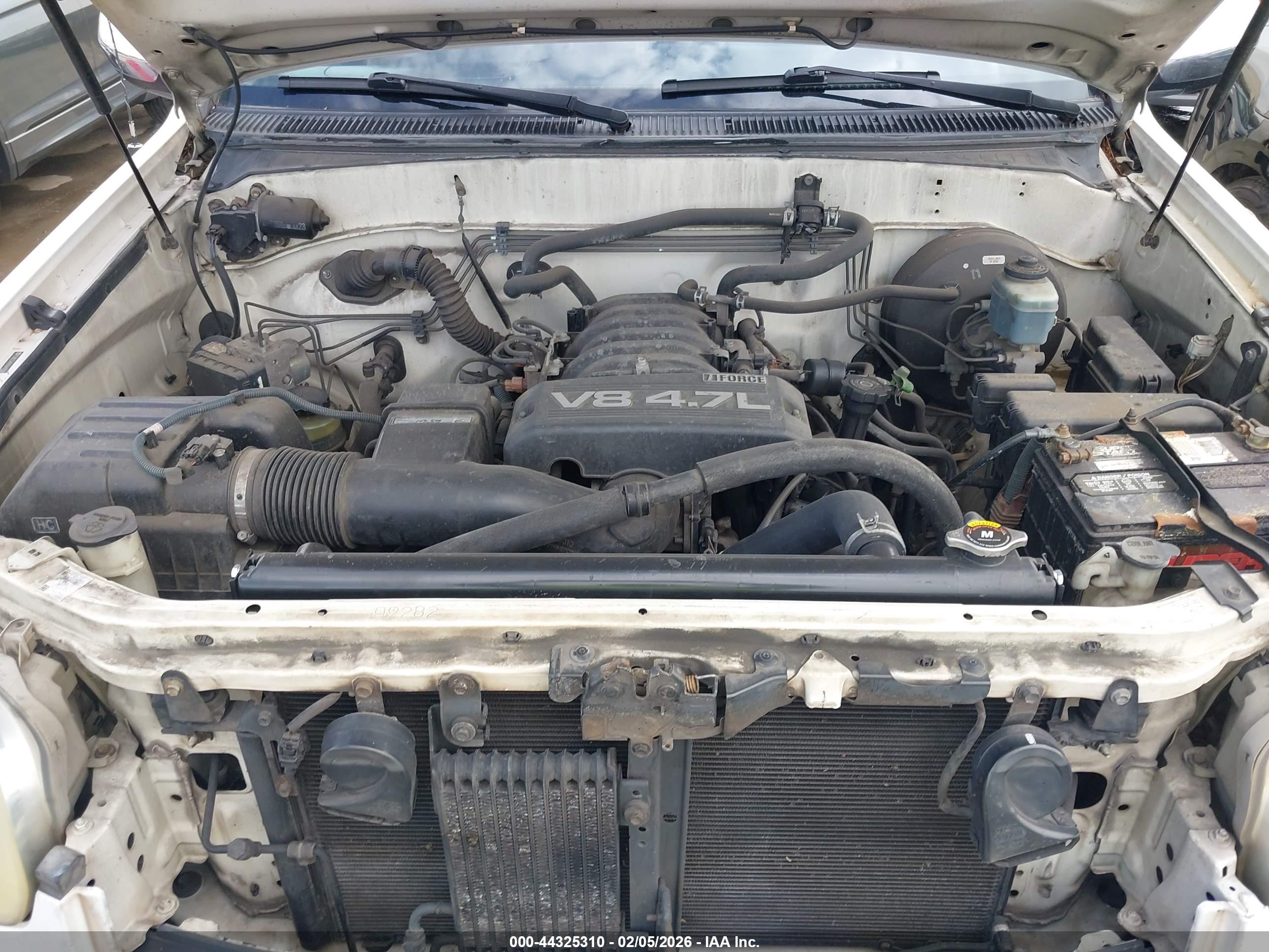 TOYOTA TUNDRA image 10