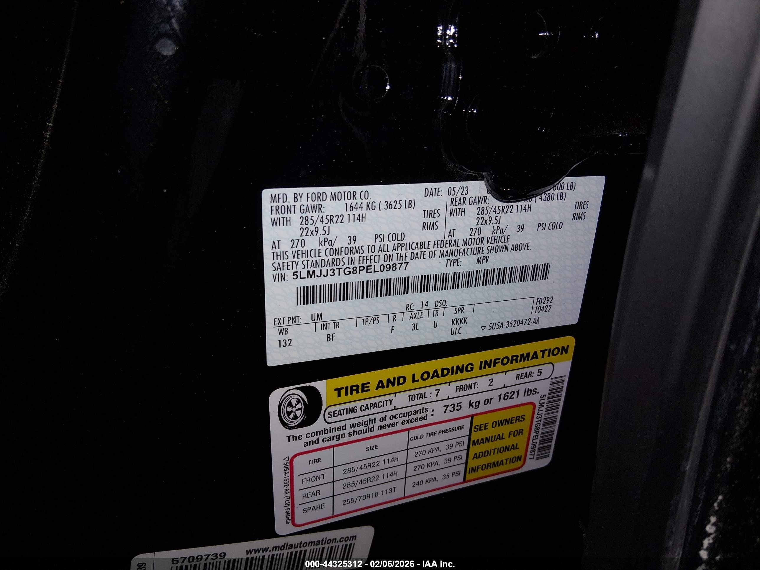 LINCOLN NAVIGATOR image 9