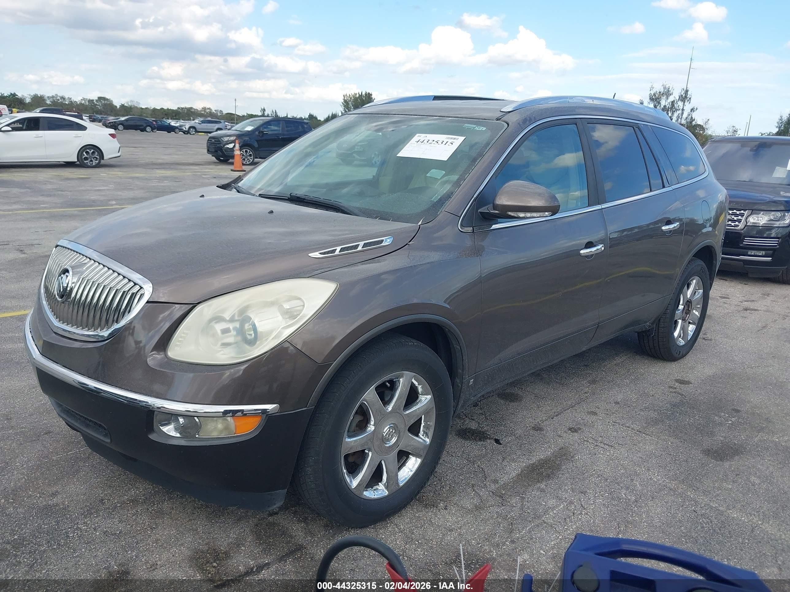 BUICK ENCLAVE image 2
