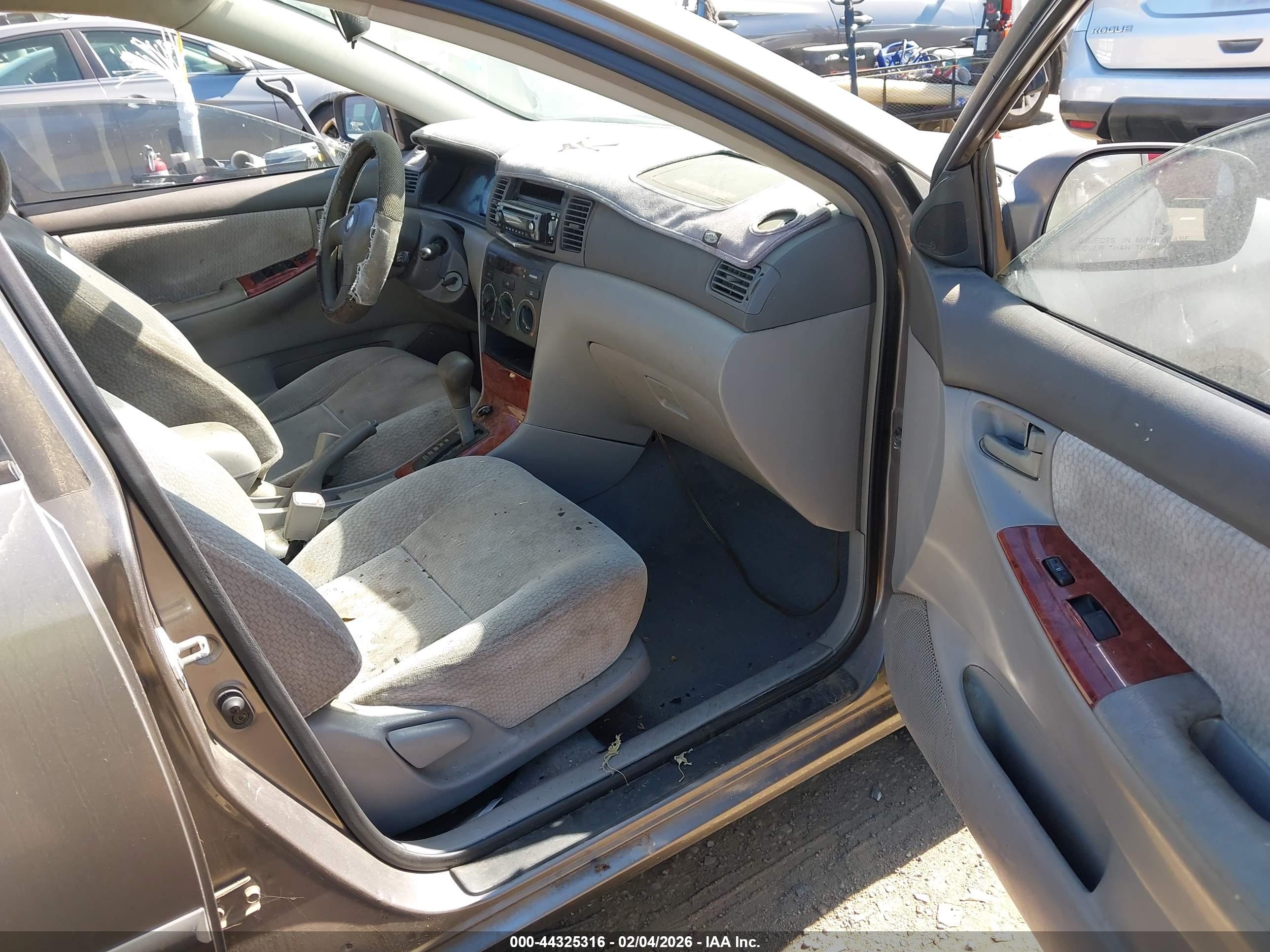 TOYOTA COROLLA image 5
