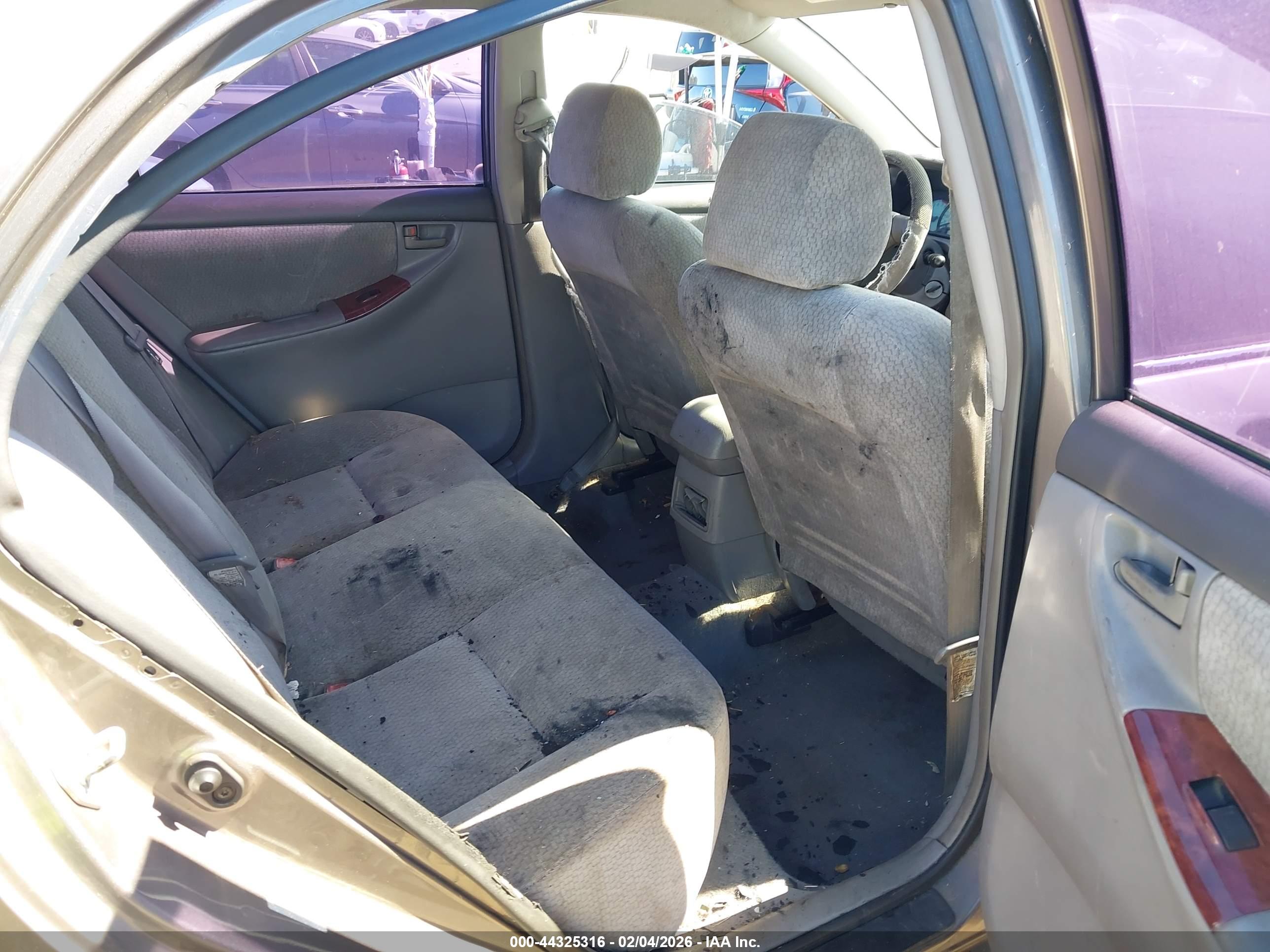 TOYOTA COROLLA image 8