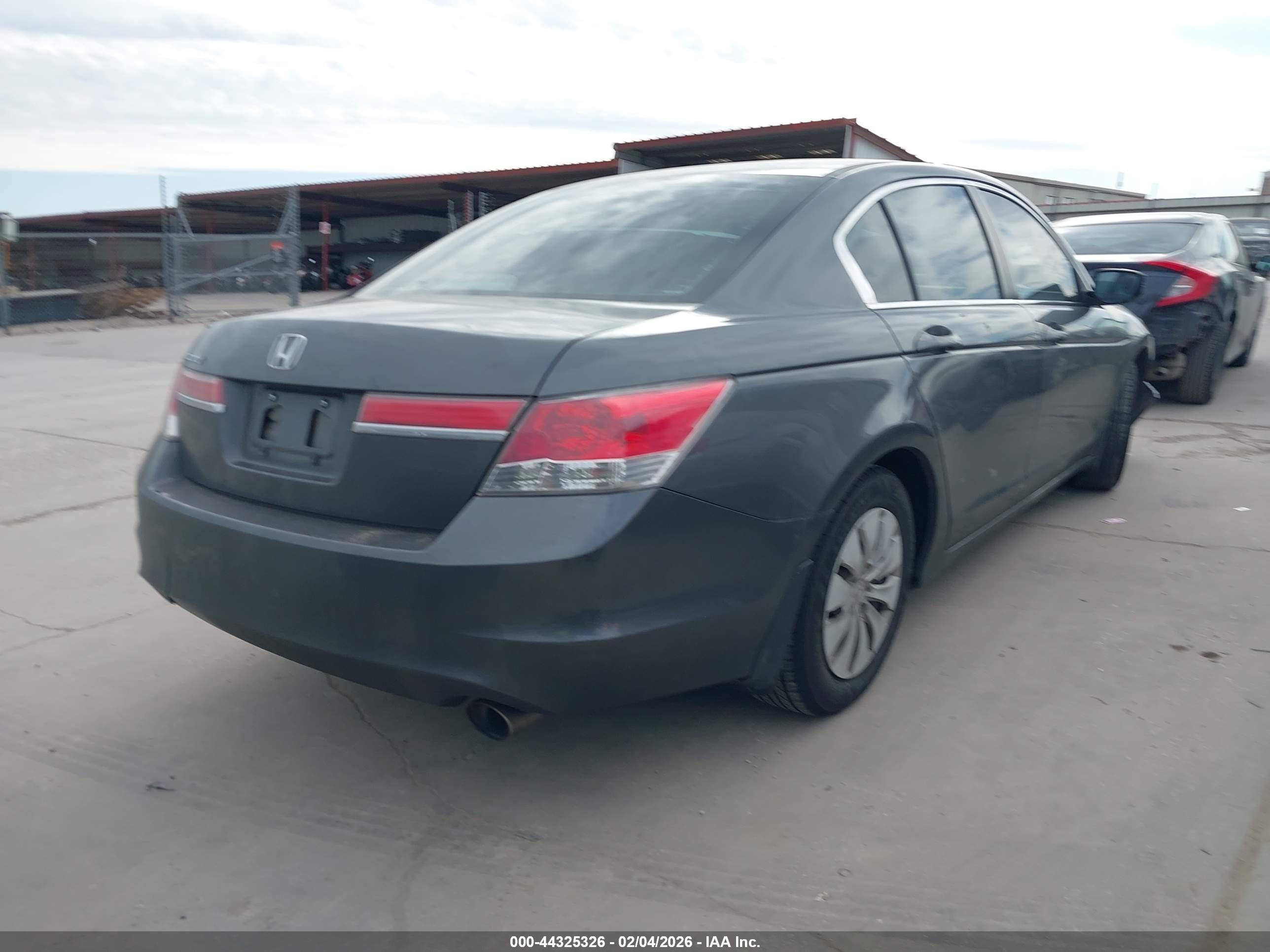 HONDA ACCORD image 4