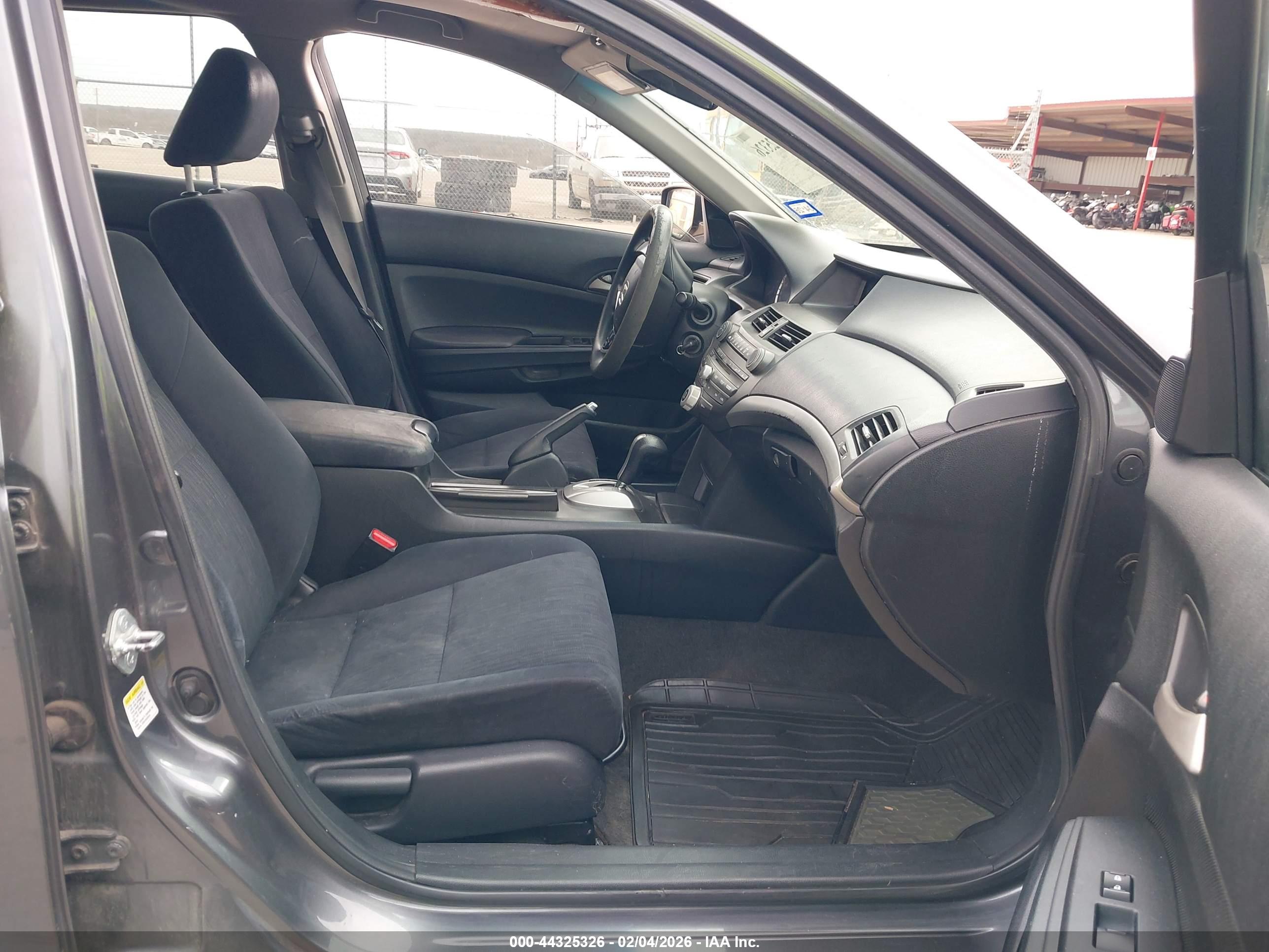 HONDA ACCORD image 5