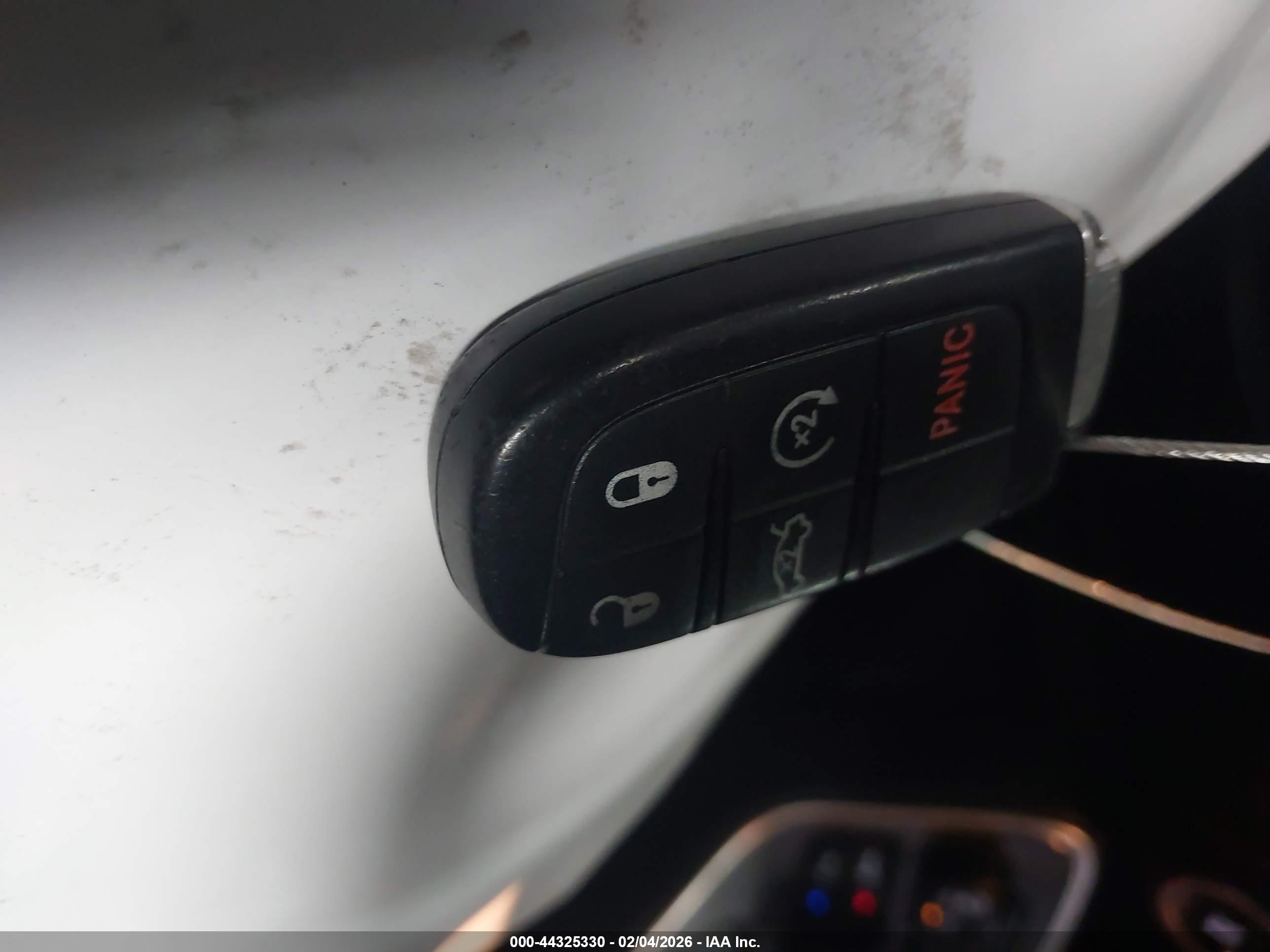 DODGE CHALLENGER image 11