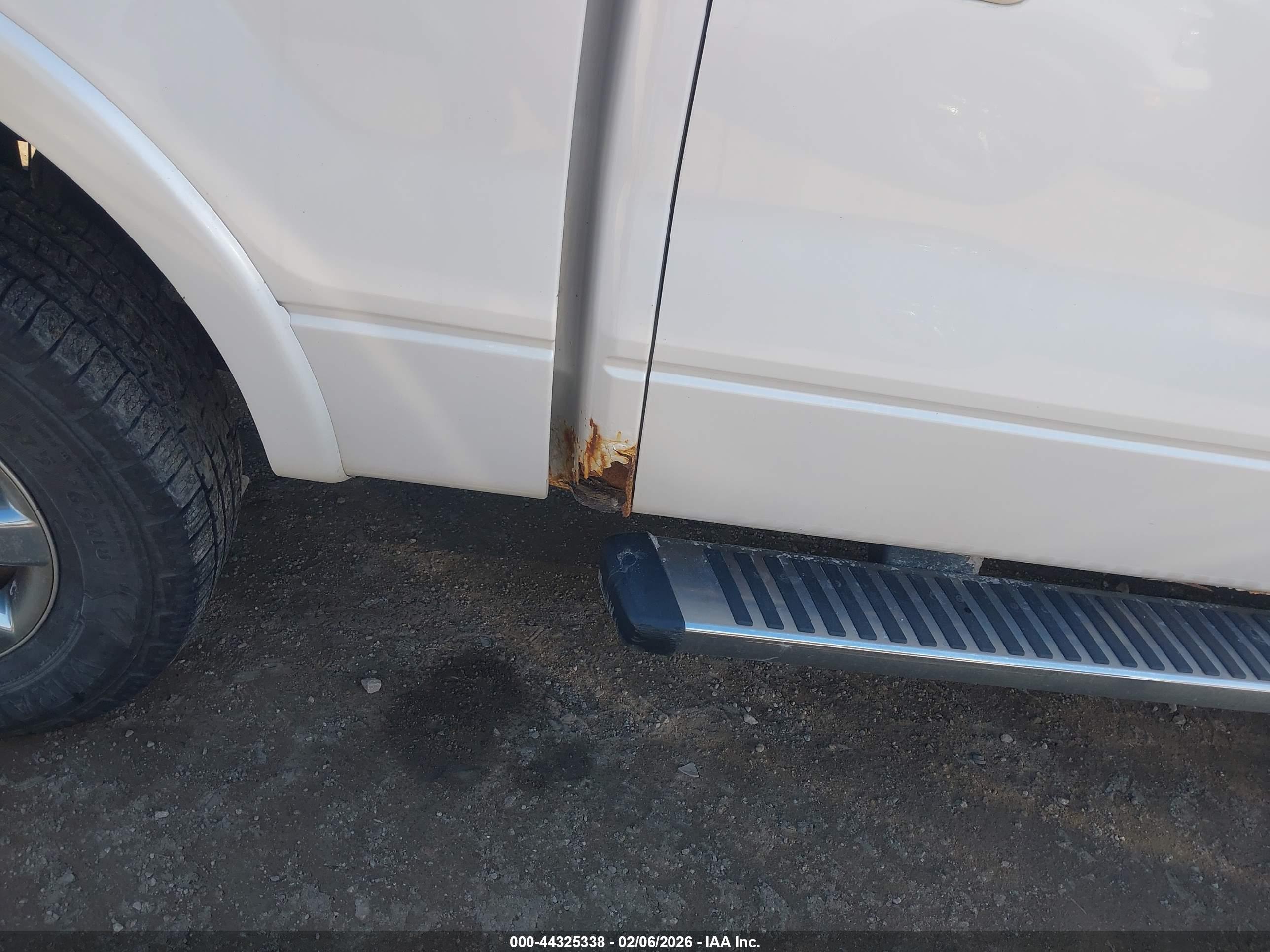 FORD F-150 image 6