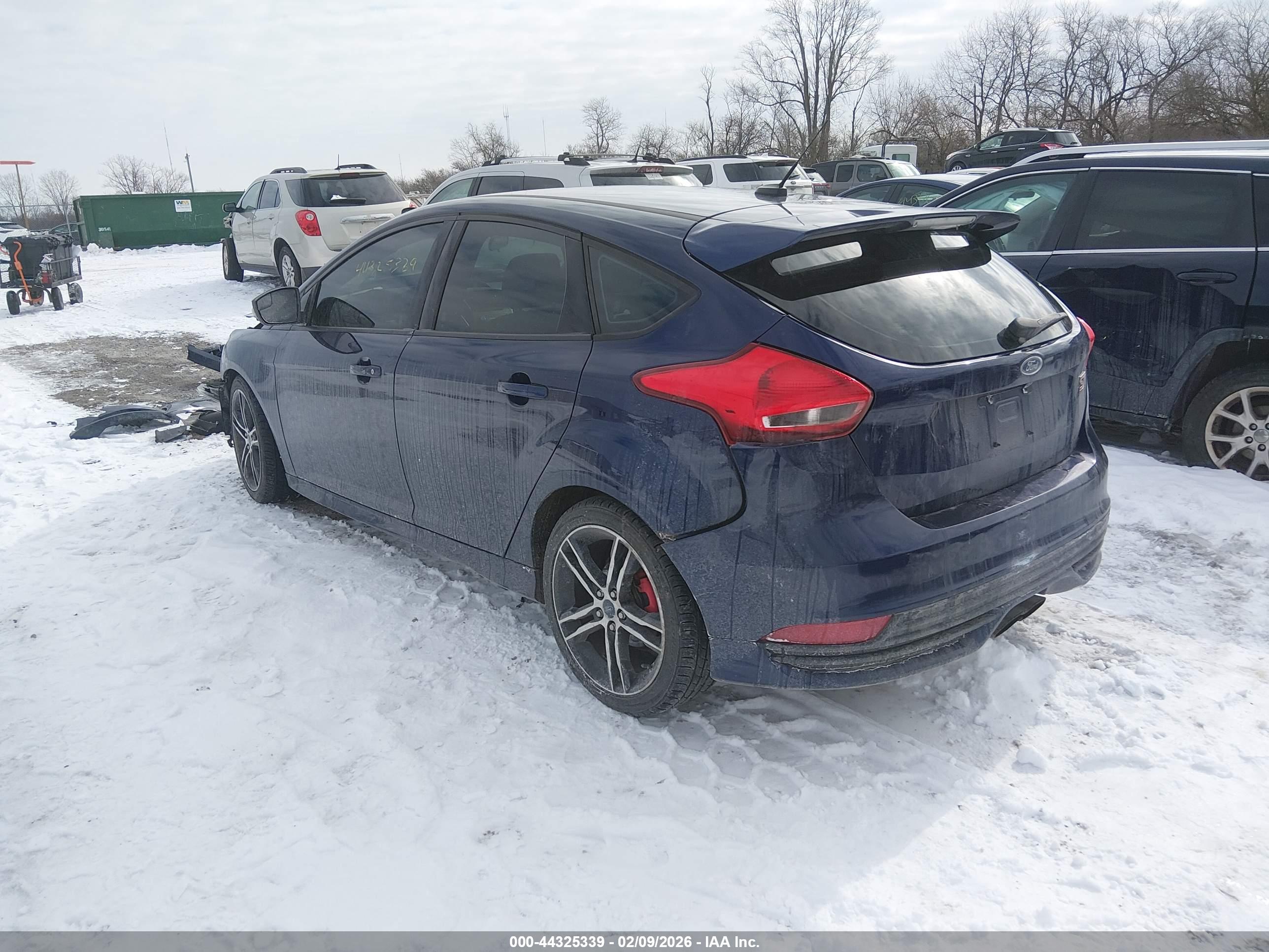 FORD FOCUS image 3