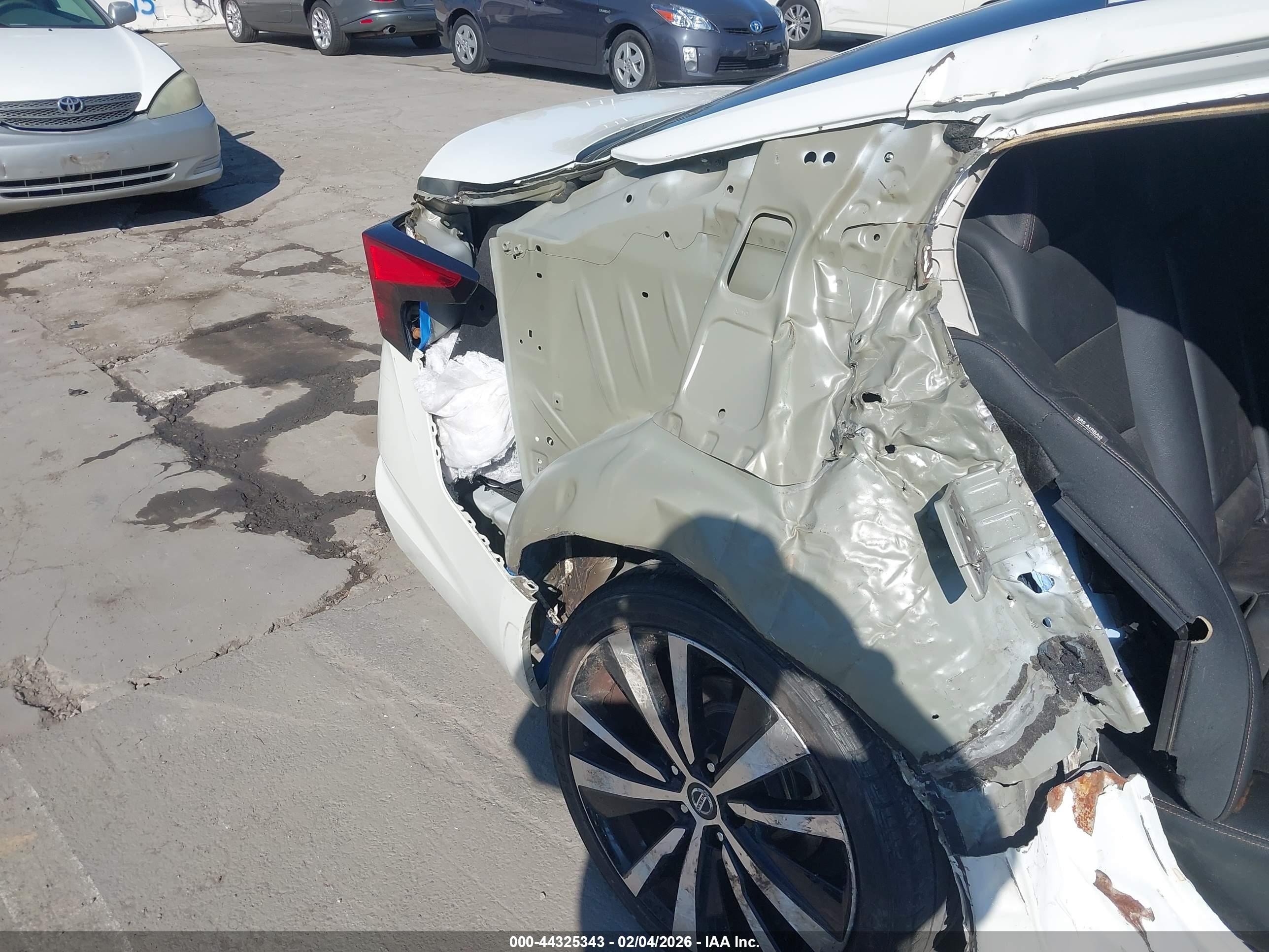 NISSAN ALTIMA image 6