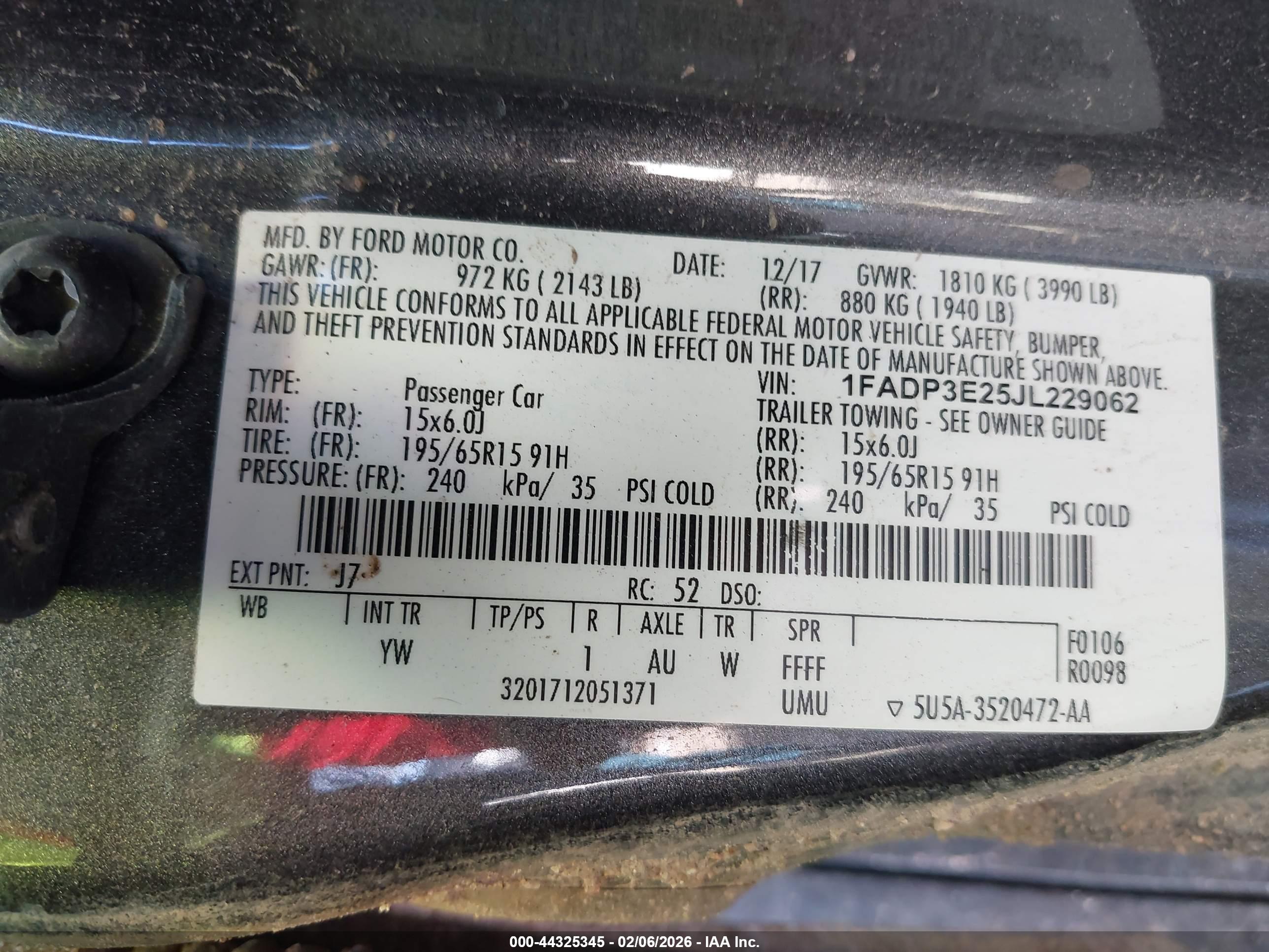 FORD FOCUS image 9