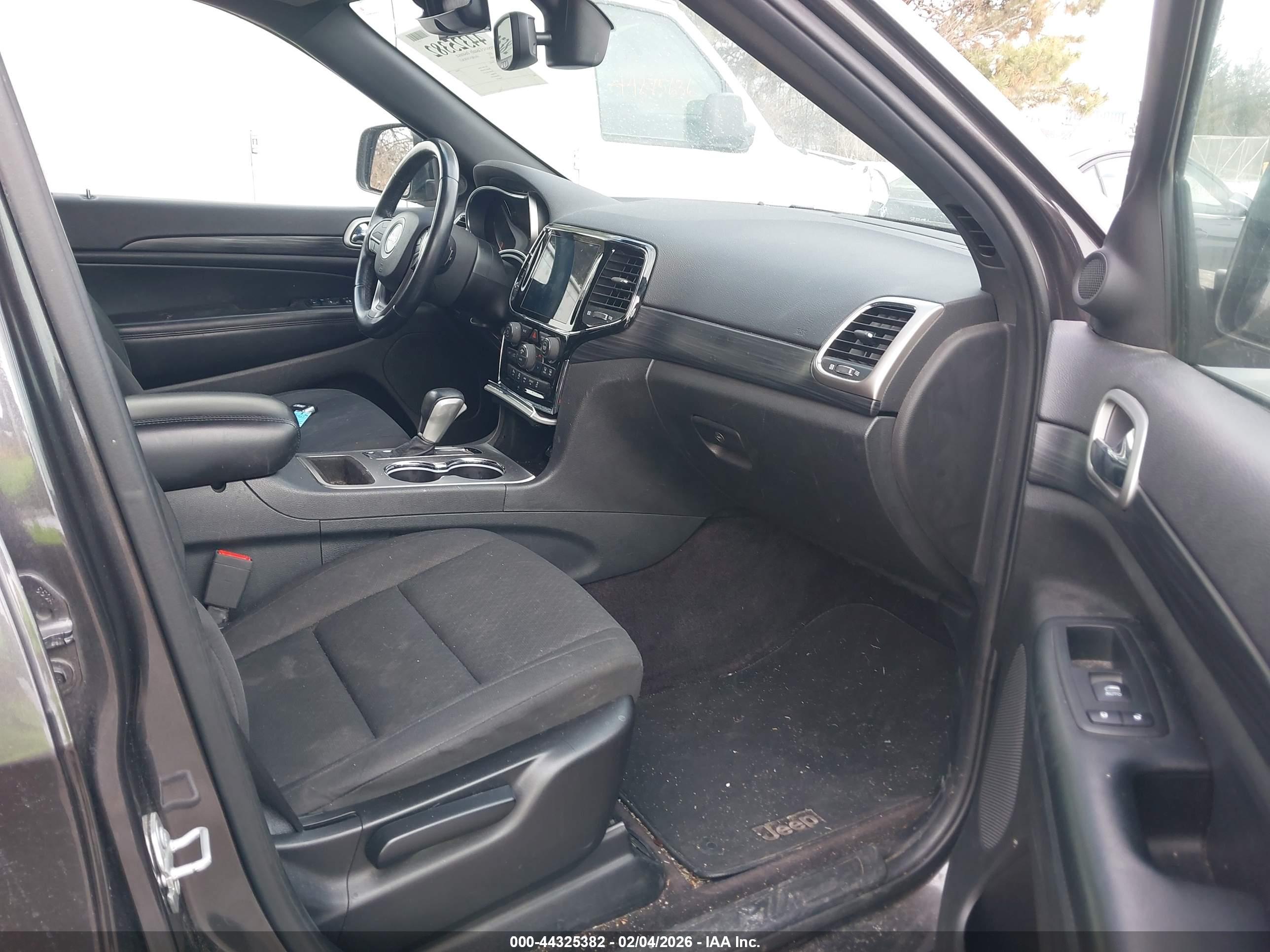 JEEP GRAND image 5