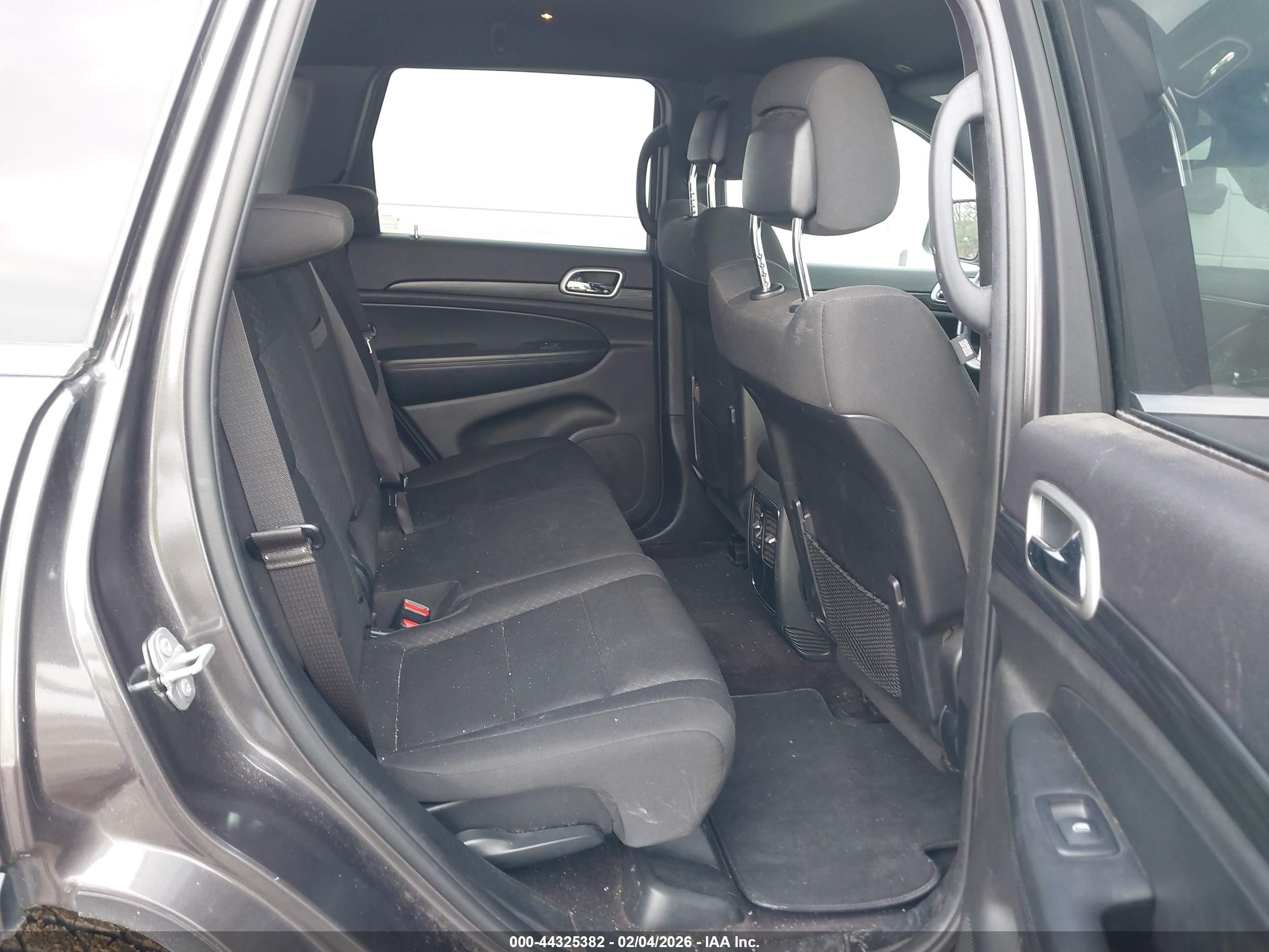 JEEP GRAND image 8