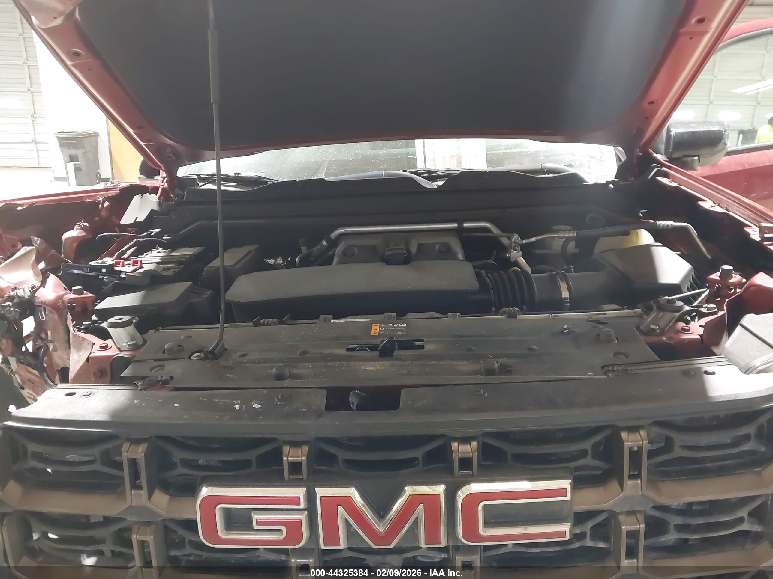 GMC CANYON image 10