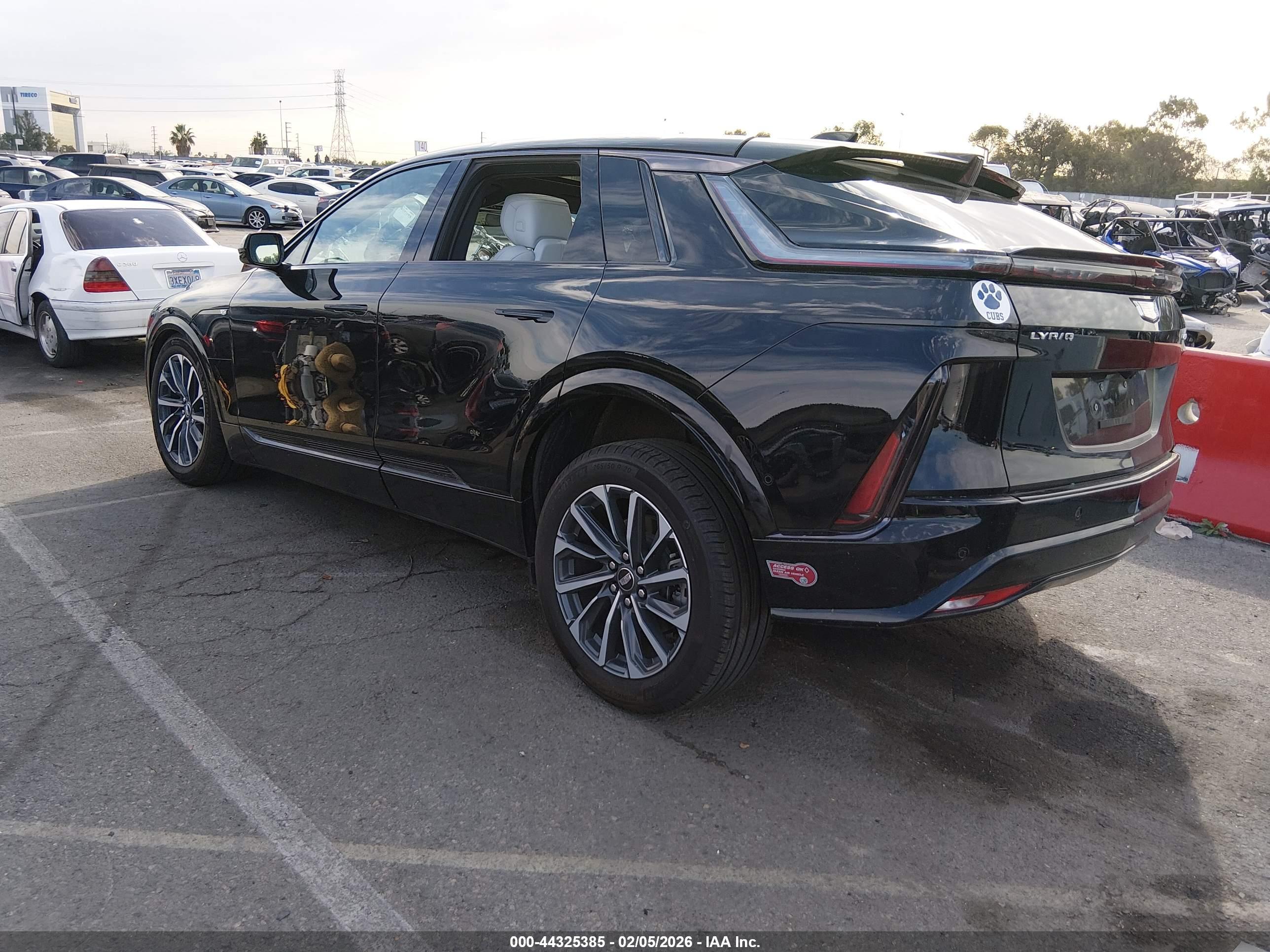CADILLAC LYRIQ image 3