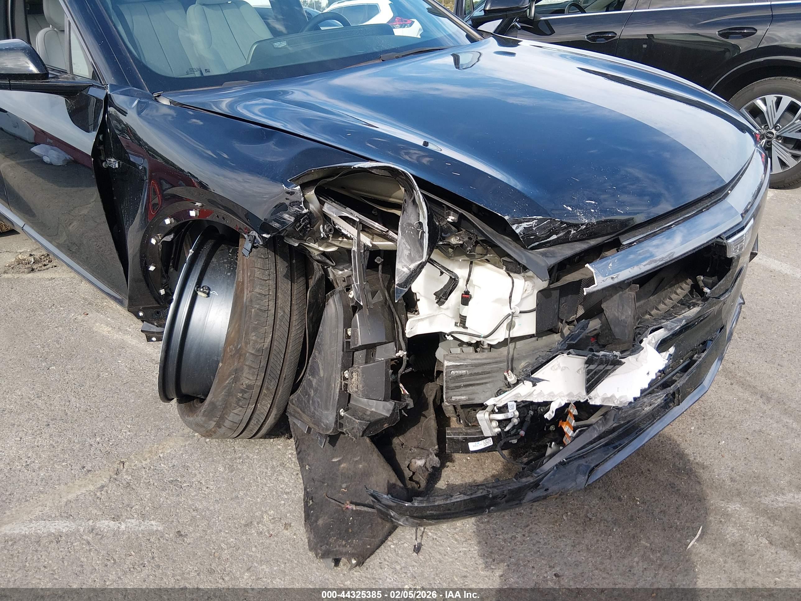 CADILLAC LYRIQ image 6