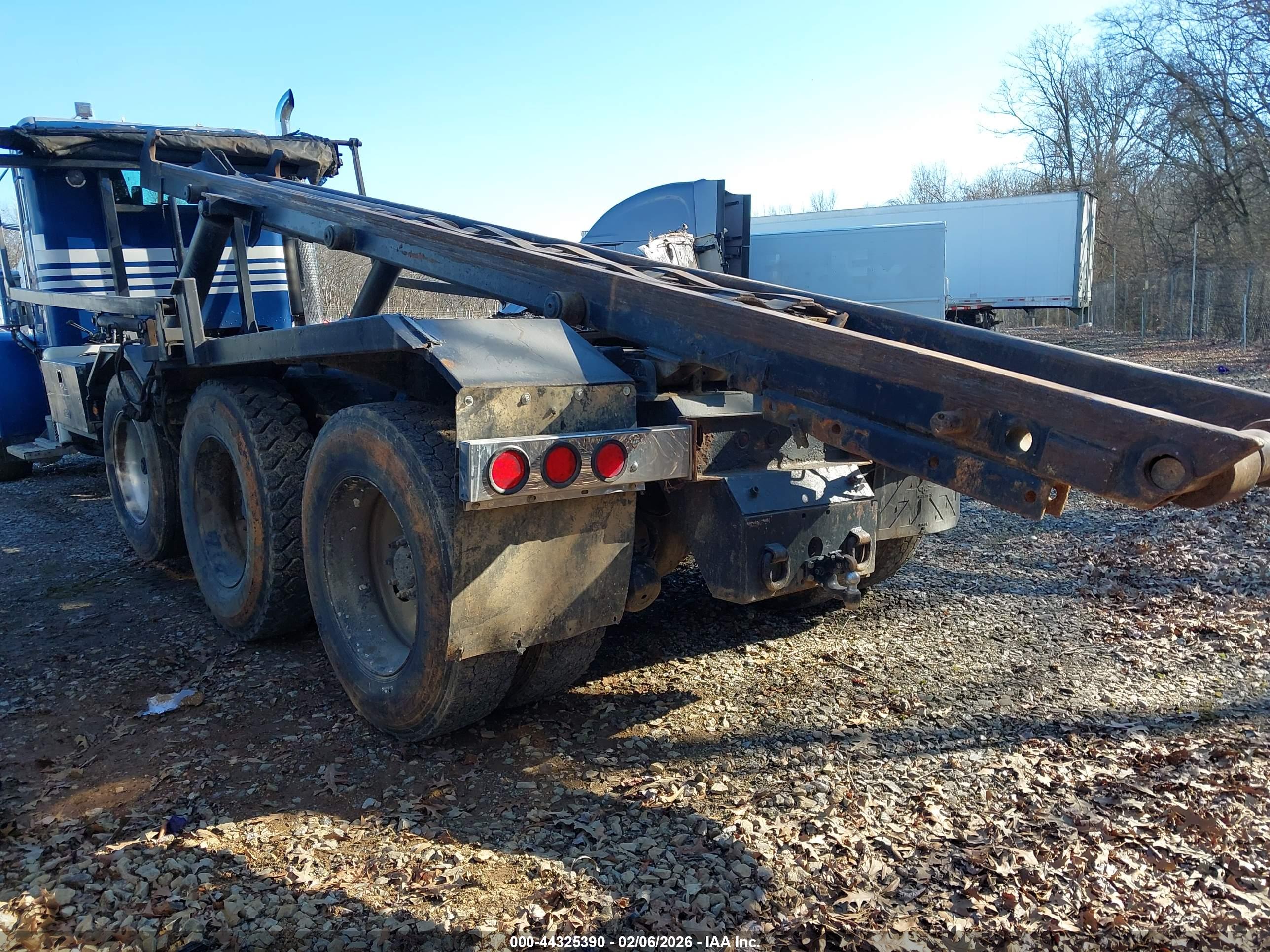 PETERBILT 357 image 3