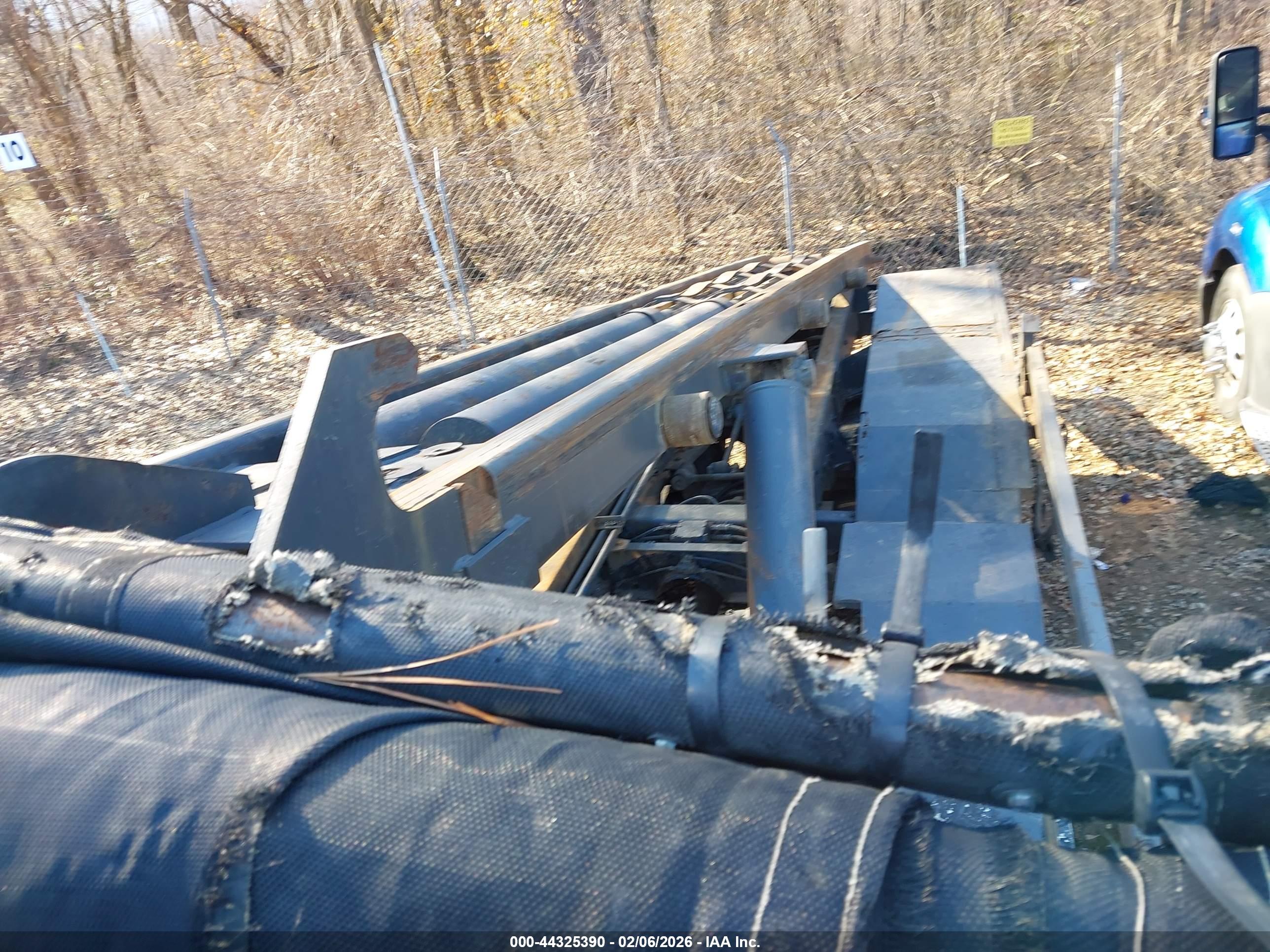 PETERBILT 357 image 7