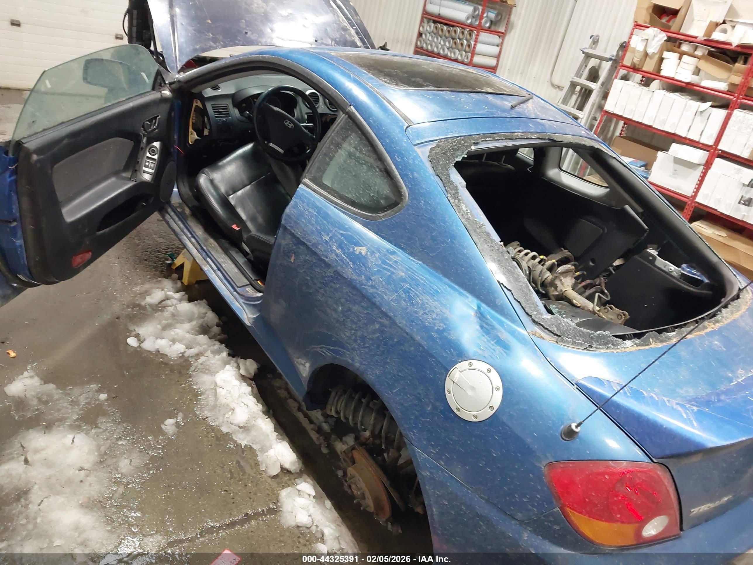 HYUNDAI TIBURON image 6