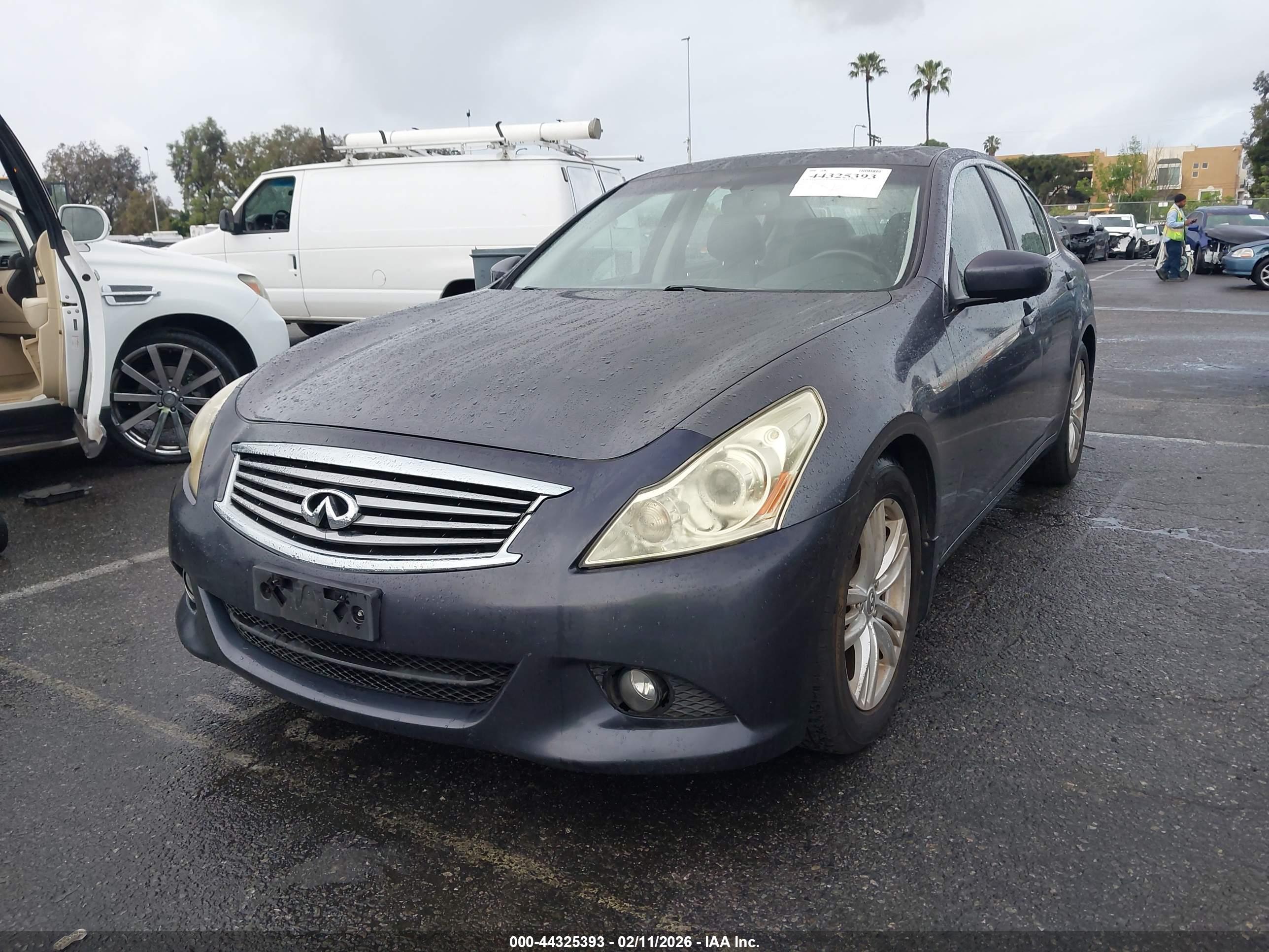 INFINITI G37X image 2