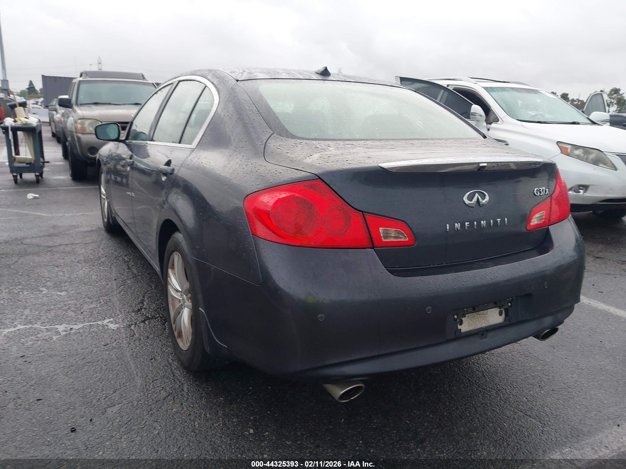 INFINITI G37X image 3