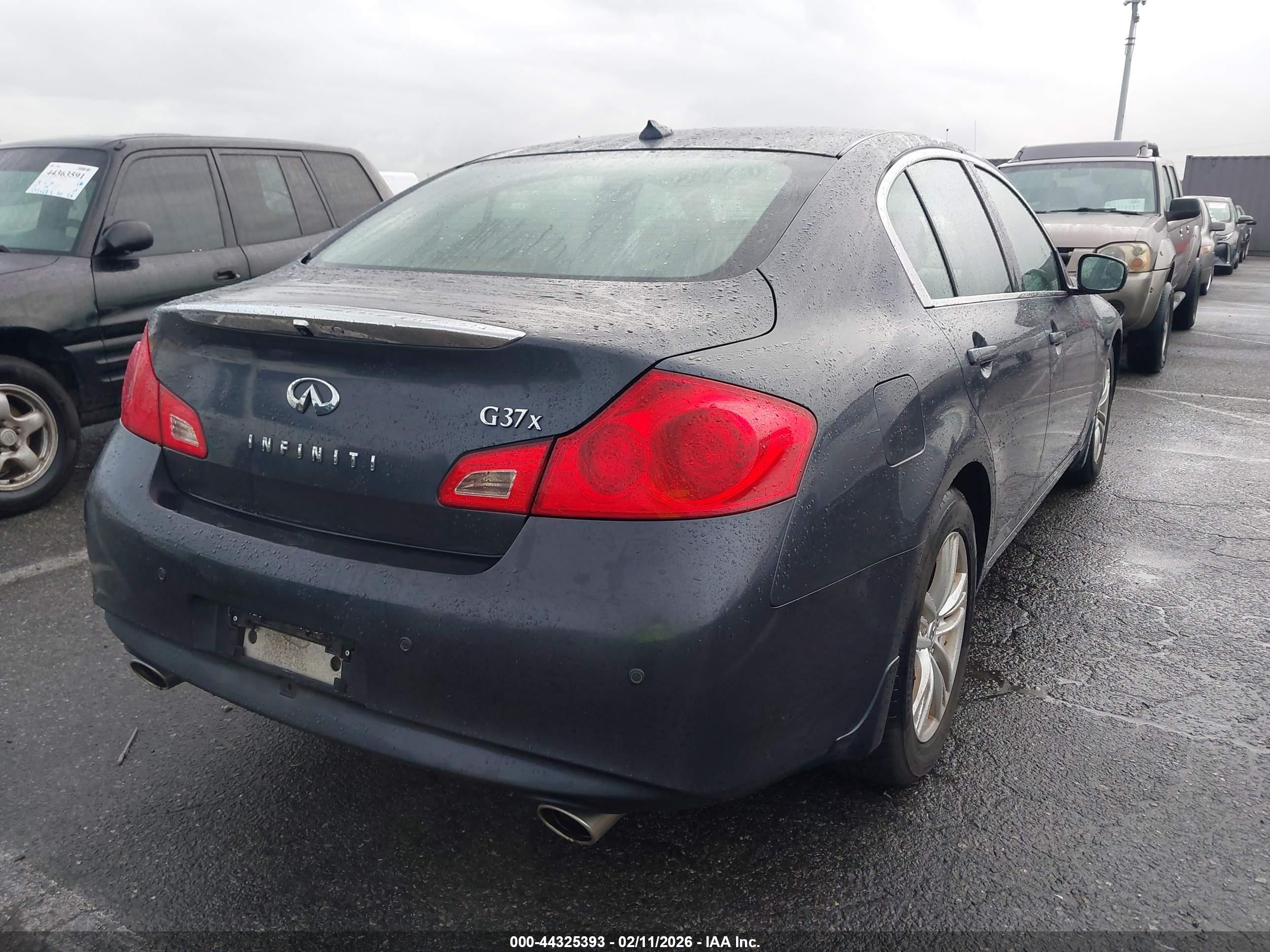 INFINITI G37X image 4