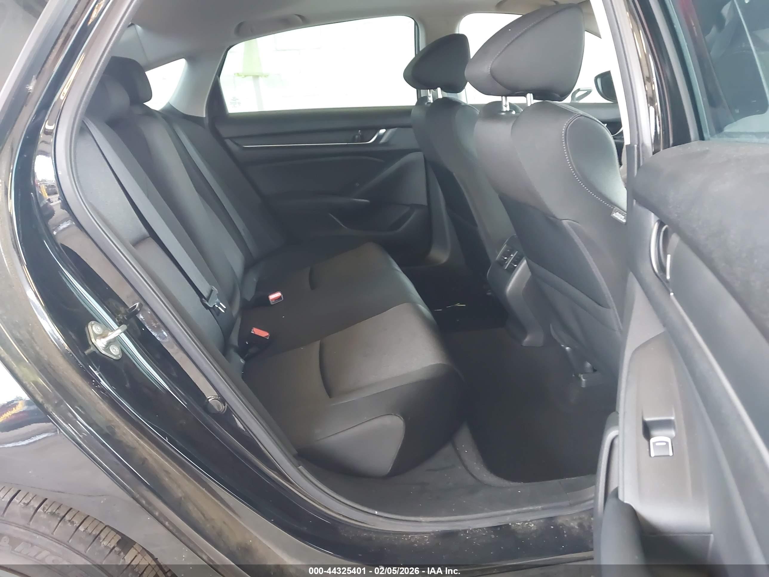 HONDA ACCORD image 8