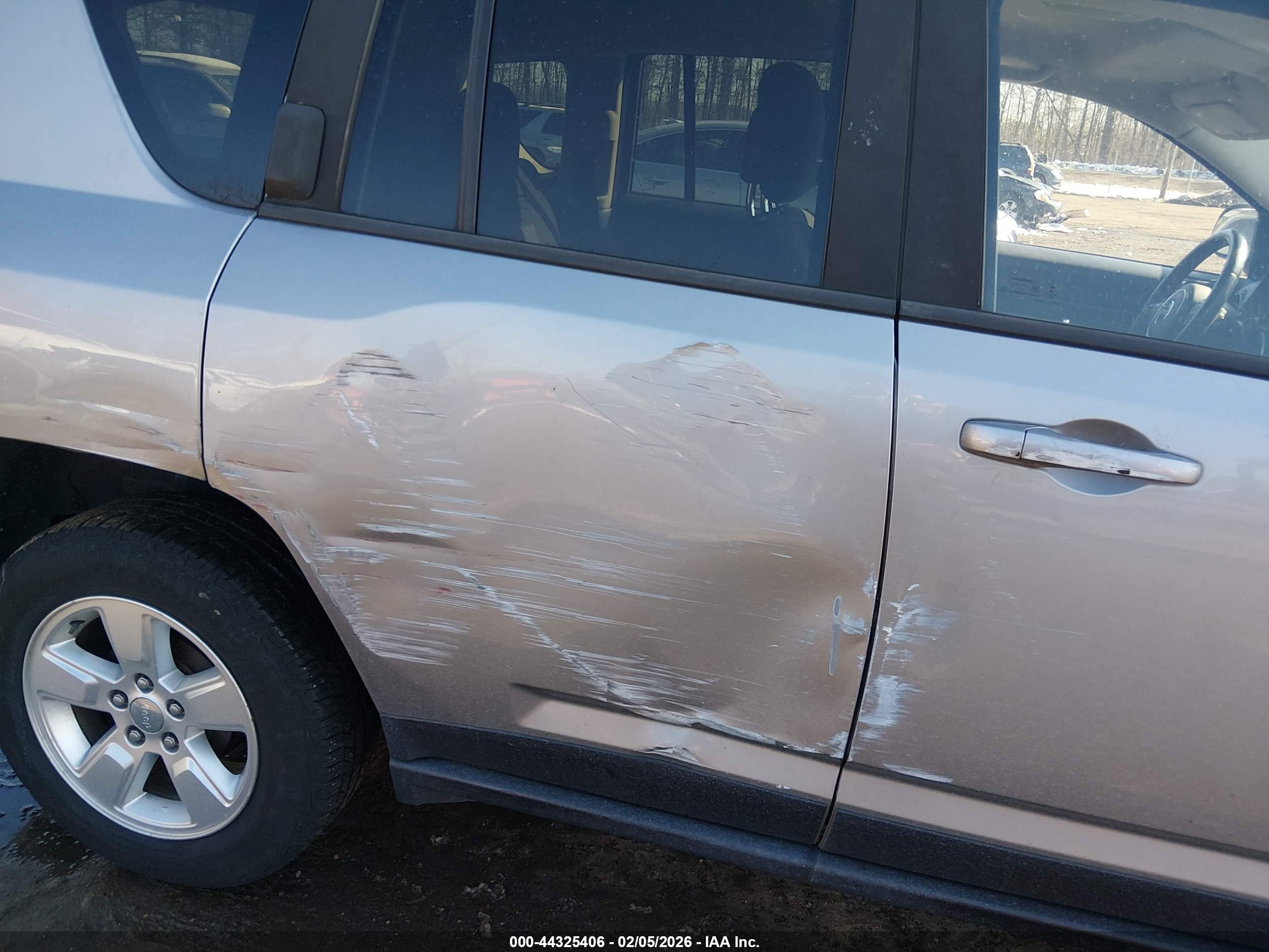 JEEP COMPASS image 6