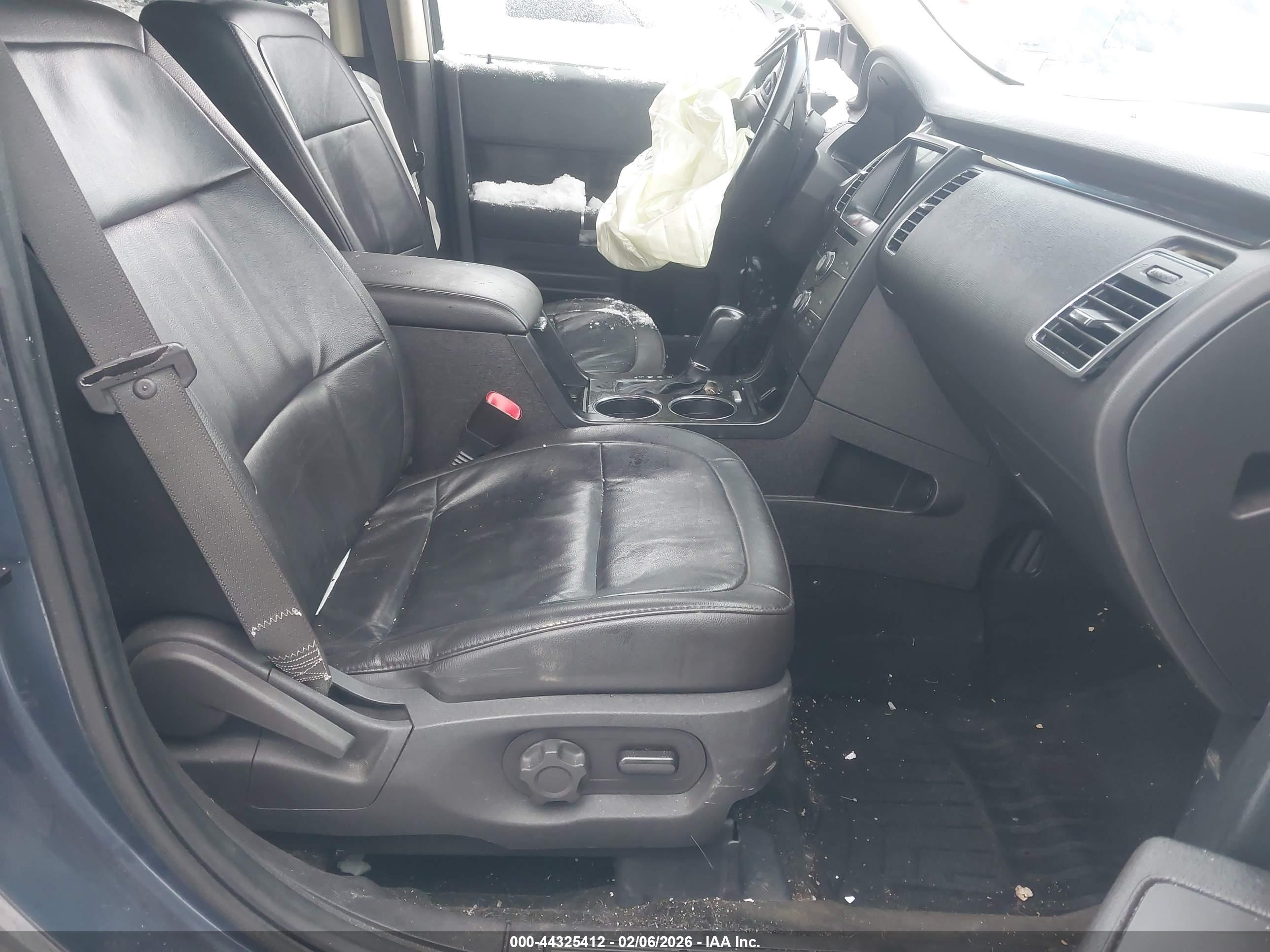 FORD FLEX image 5